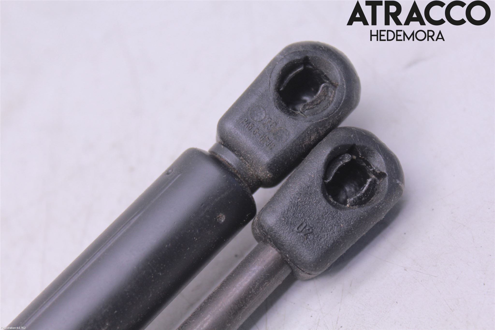 Saab 9-5     06-10 Gasfjäder Motorhuv