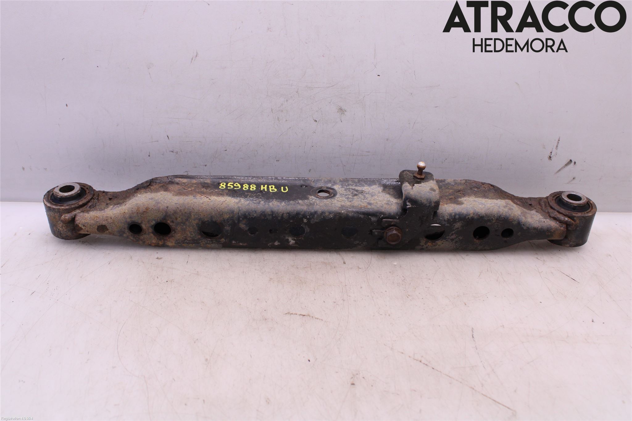 Nissan X-TRAIL 14-21 Bärarm Bak Höger