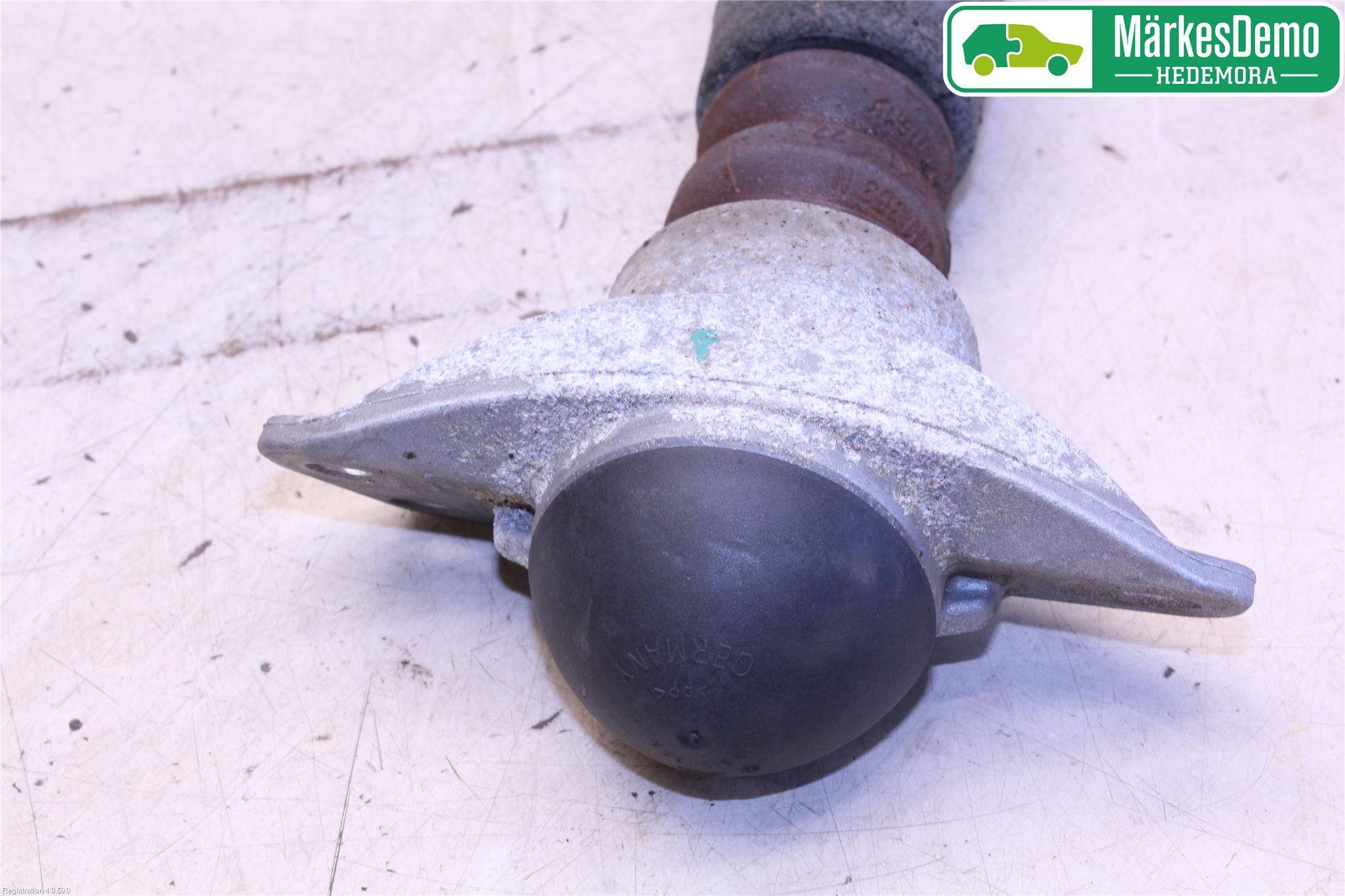 Volkswagen VW JETTA VI 11- Stötdämpare Bak