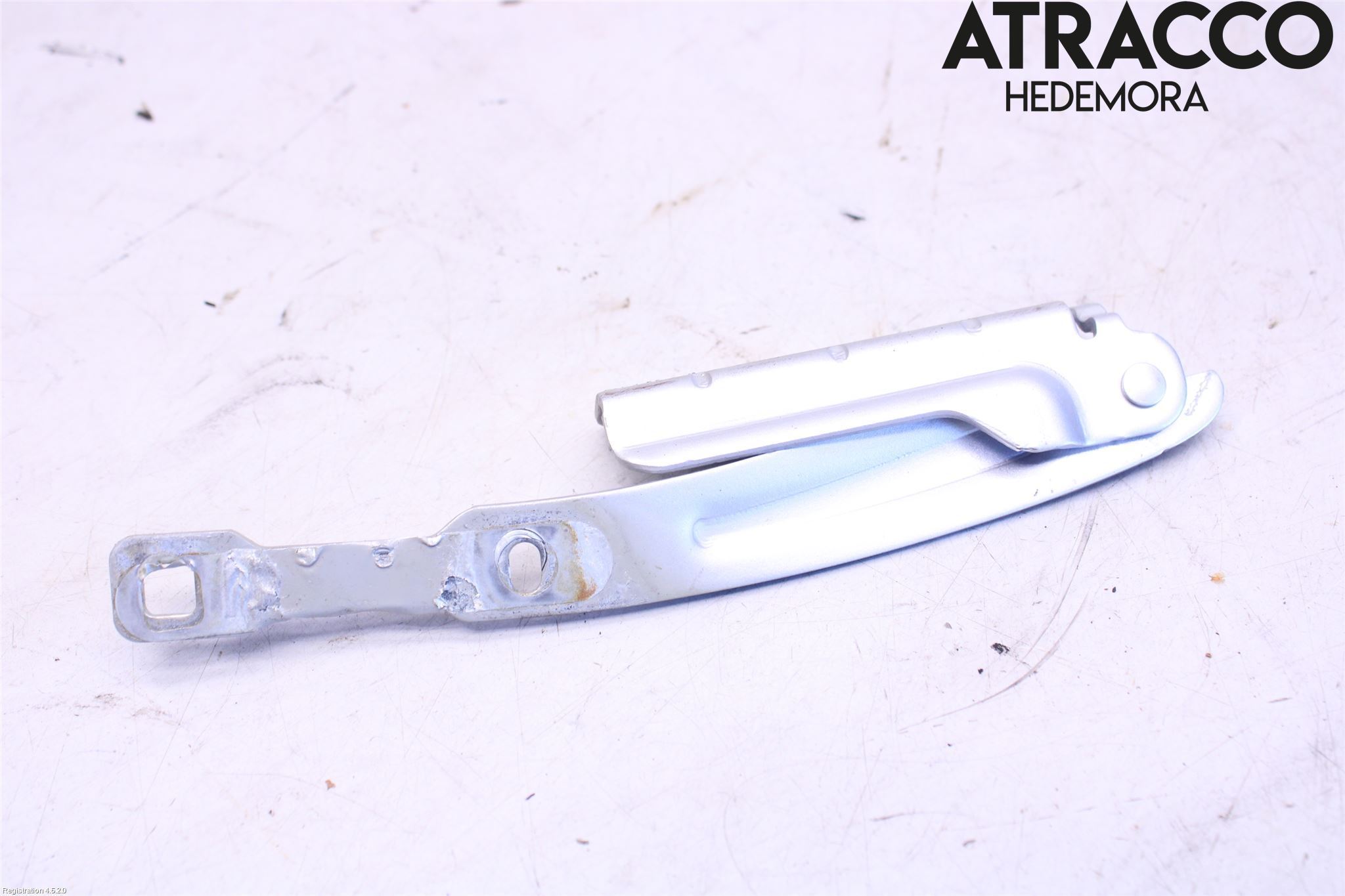 Dacia DOKKER 13- Huvgångjärn