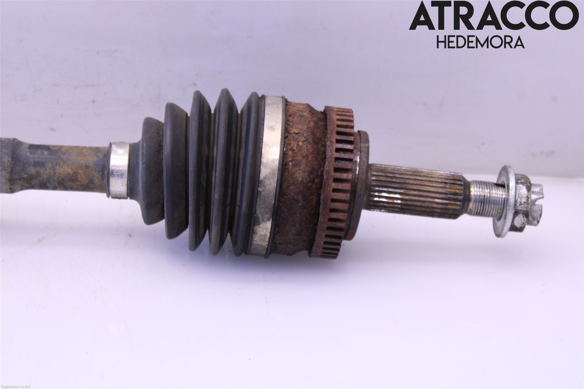 Hyundai i40 08-15 Drivaxel Fram Höger