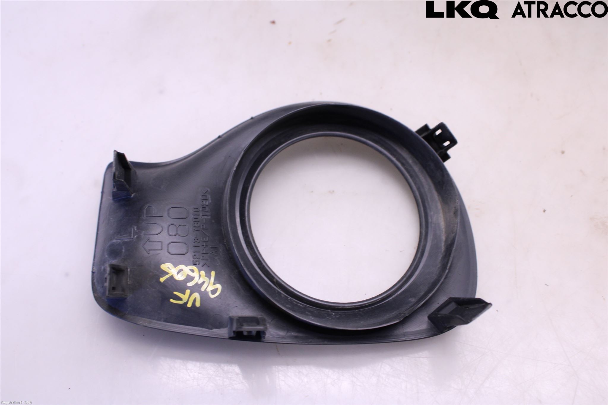 Lexus CT 200h Dimljussarg Fram