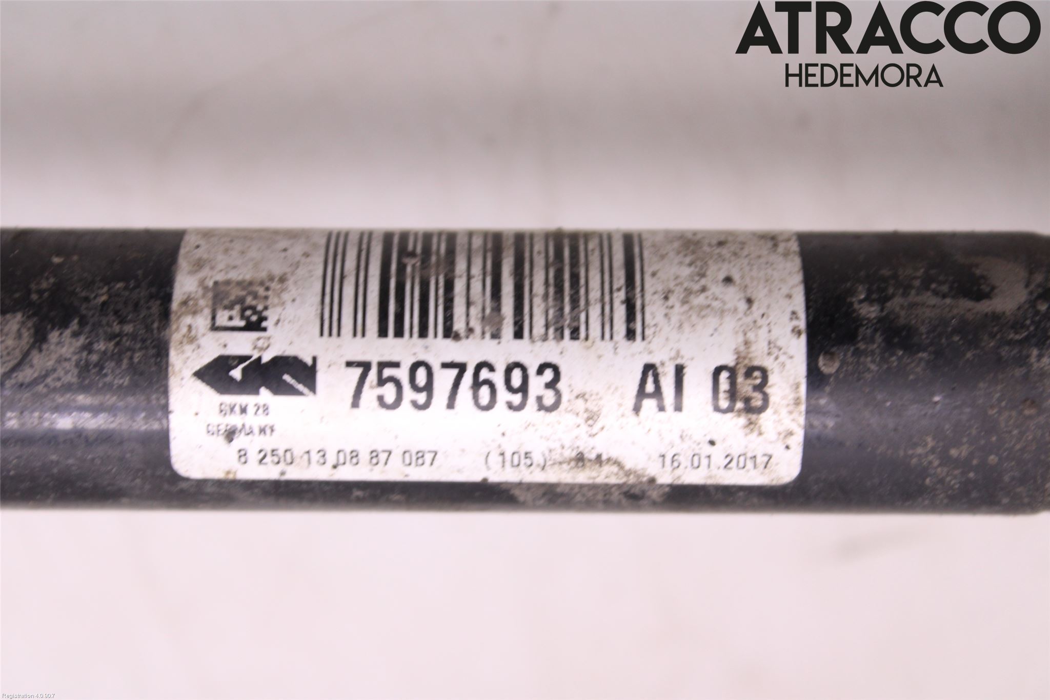 BMW 3 F30/F31/F80 12-19 Drivaxel Fram Vänster