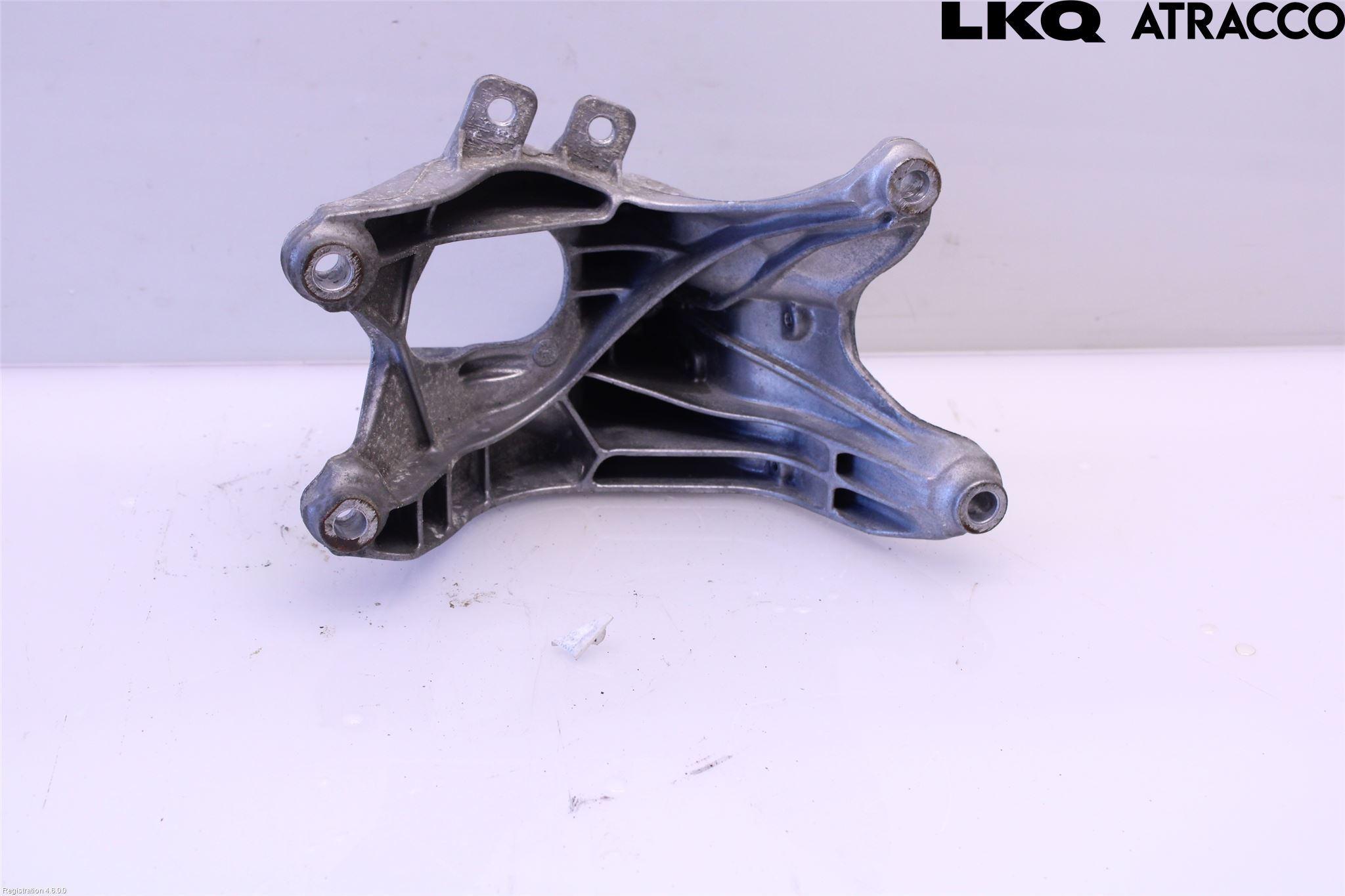 Audi A5 17- Motorfäste