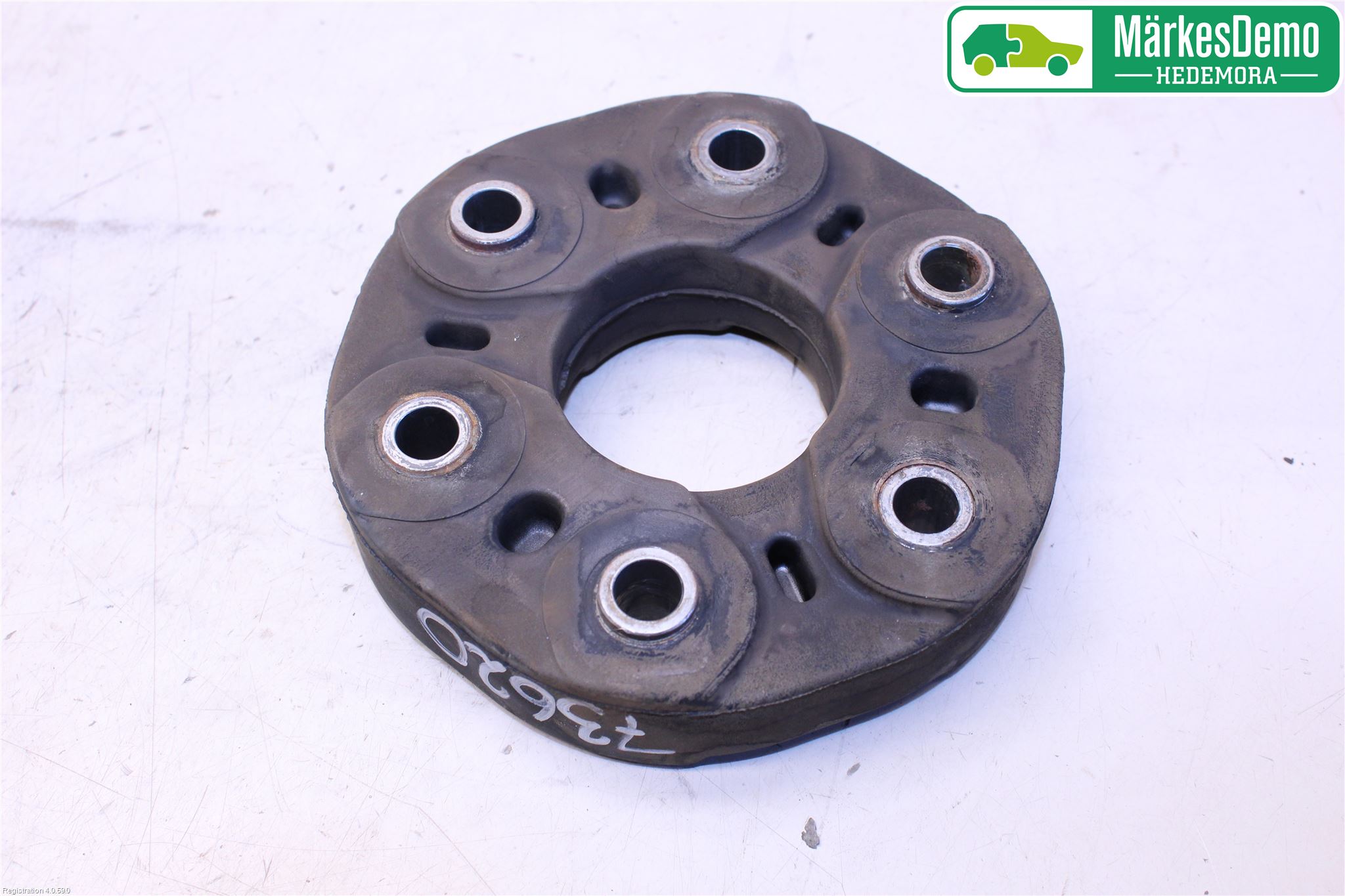 Mercedes-Benz MB E-KLASS (W212) 09-16 Mellanaxel Gummiknut