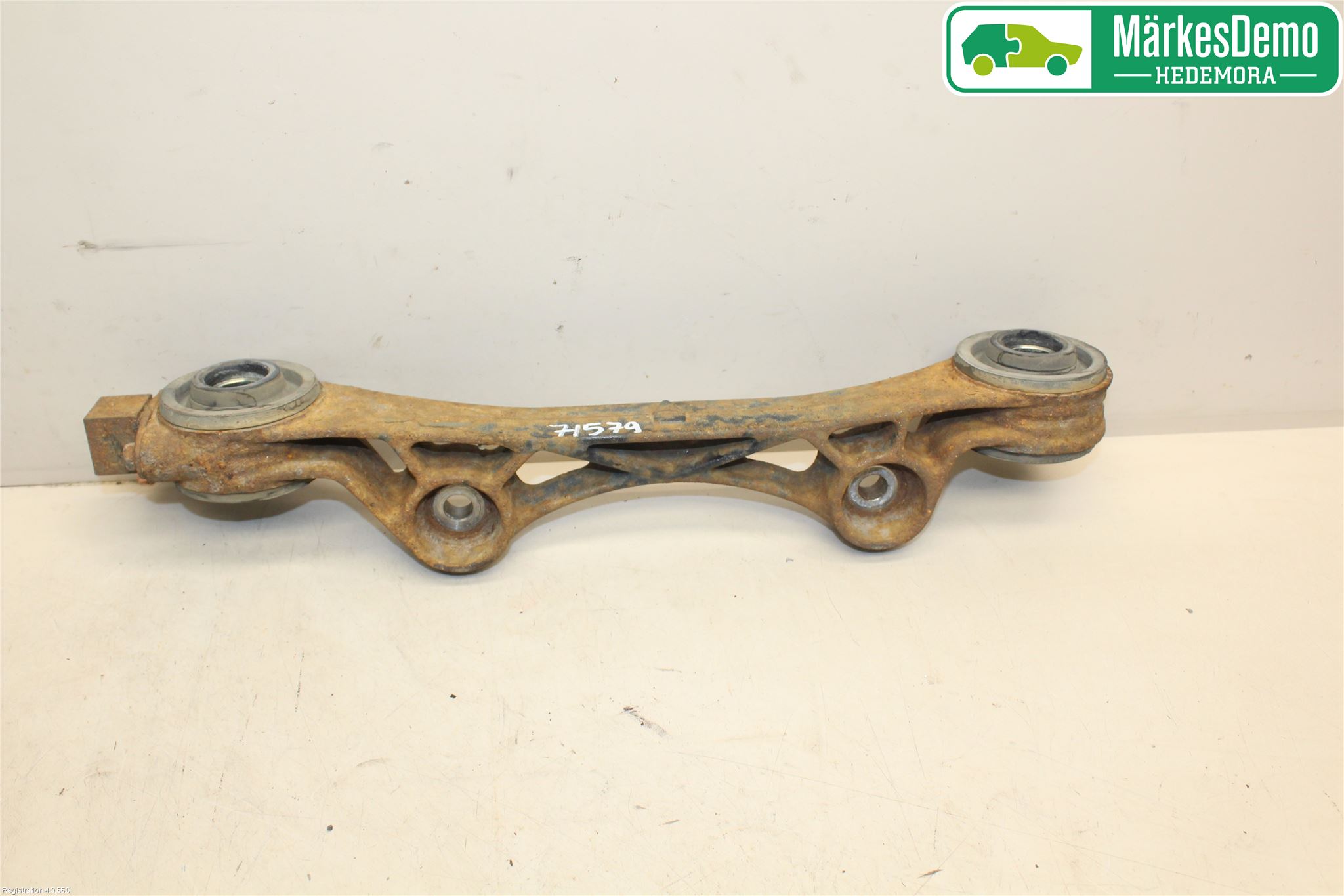 Toyota HI-ACE 06-12 Bakaxel Fäste