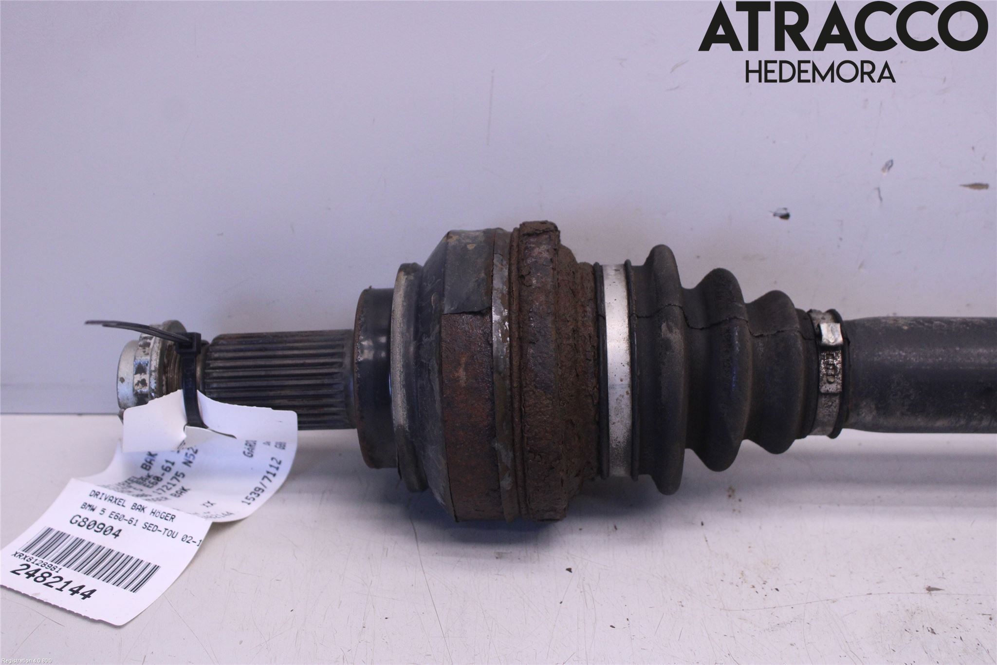 BMW 5 E60/61 Sed/Tou 02-10 Drivaxel Bak Höger