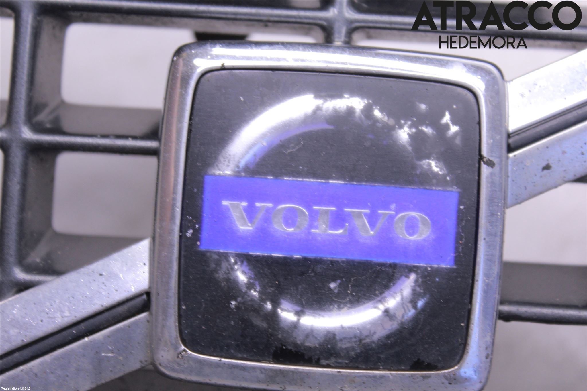 Volvo S60 01-04 Grill Komp