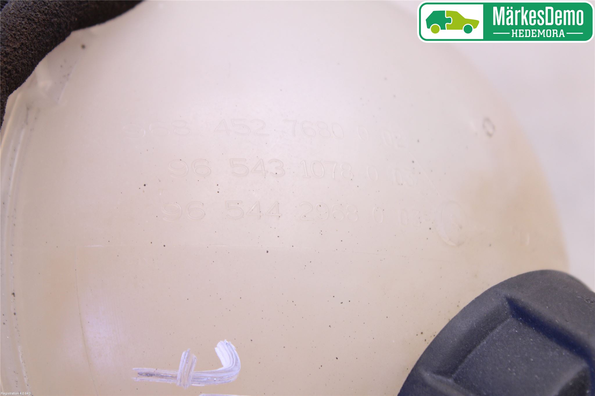 Peugeot 3008 09-16 Expansionstank