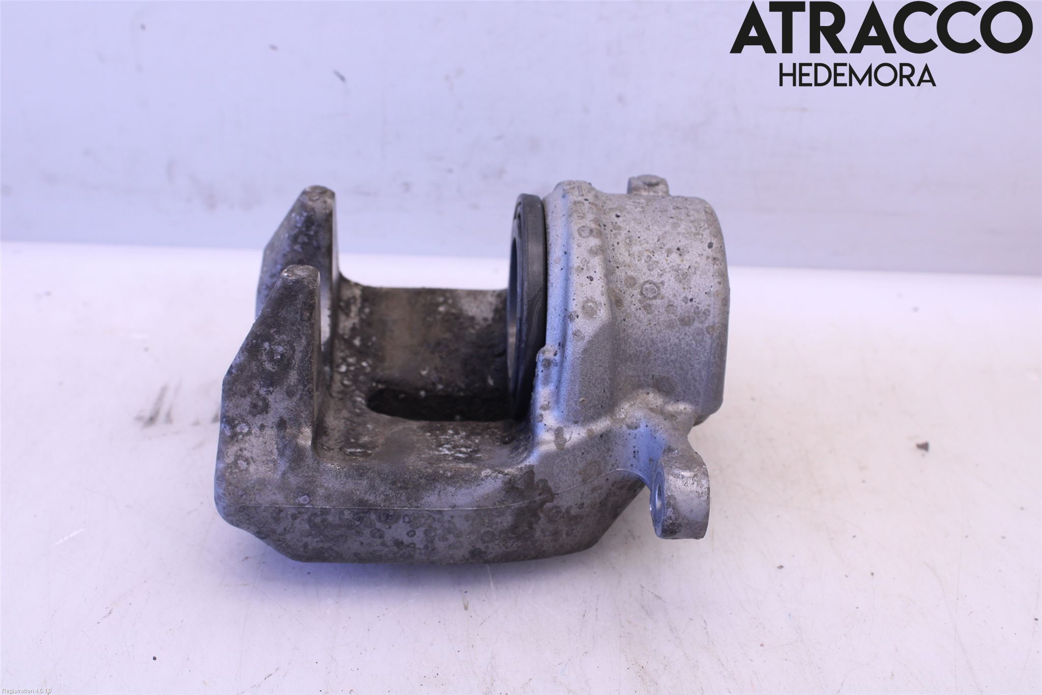 BMW 5 G30/G31/F90 17-23 Bromsok Fram Höger