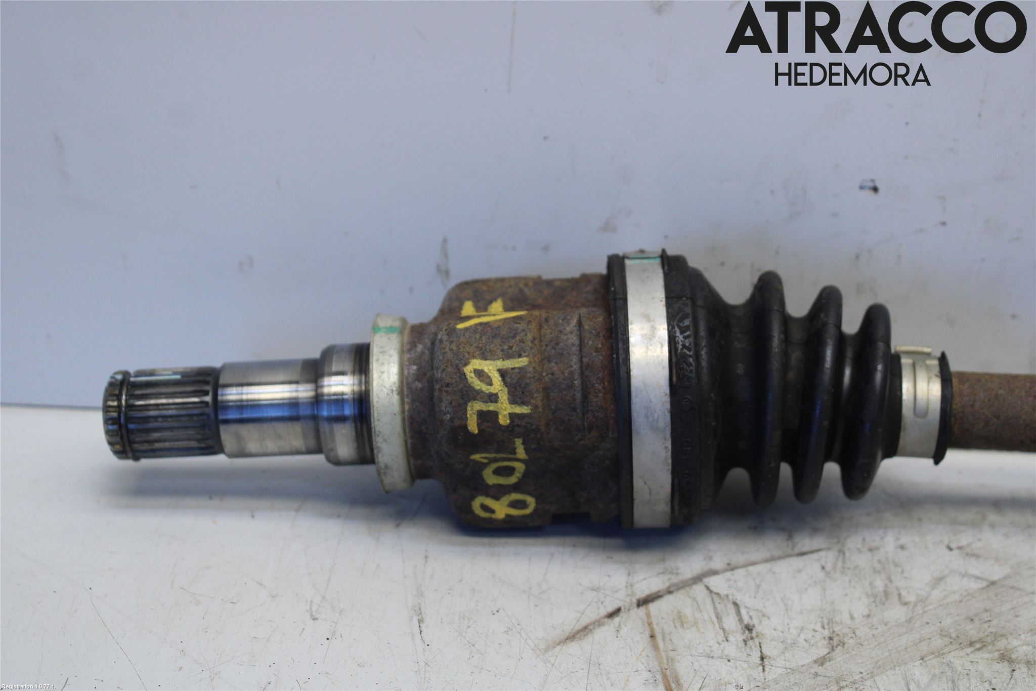 Toyota AYGO 06-14 Drivaxel Fram Vänster