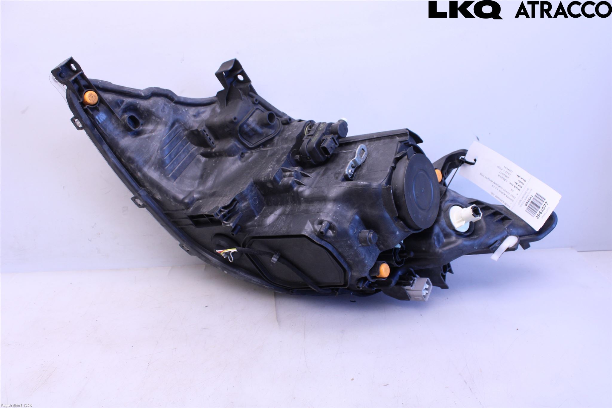 Toyota AURIS 13-19 Strålkastare Höger