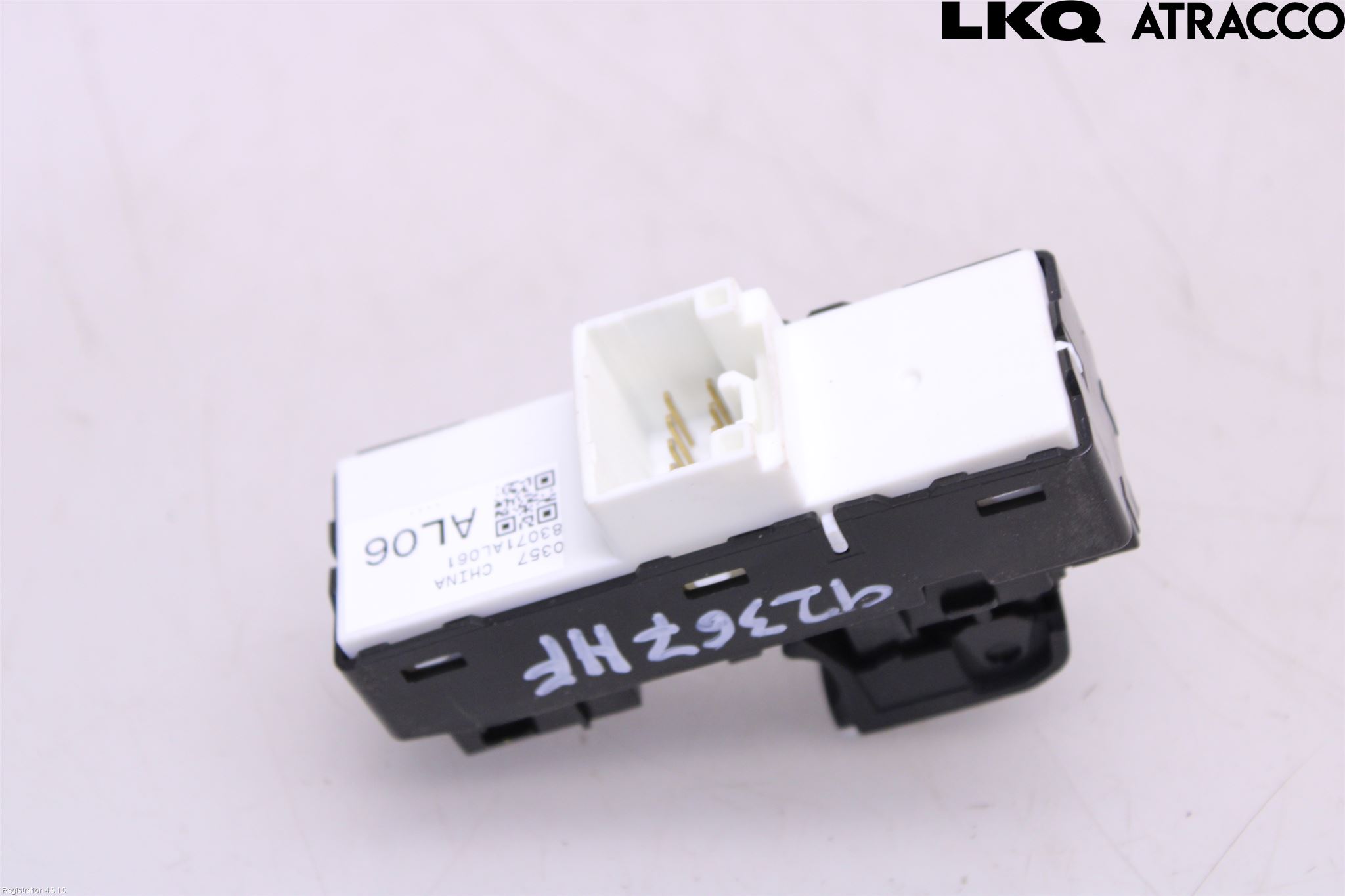 Subaru OUTBACK 15-20 Strömställare Elhiss