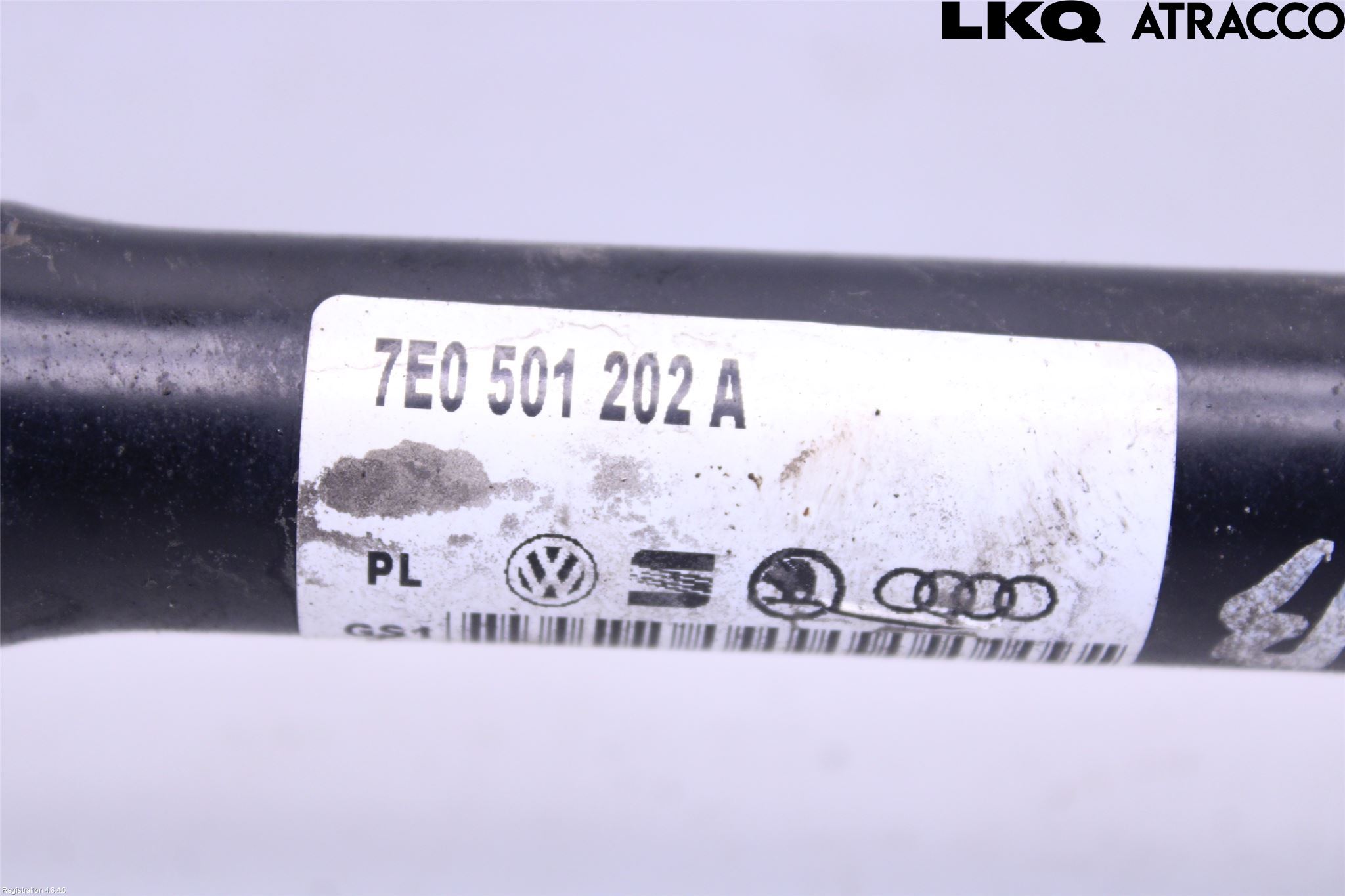 Volkswagen VW TRANSP/CARAVELLE (T7) 22-24 Drivaxel Bak Höger