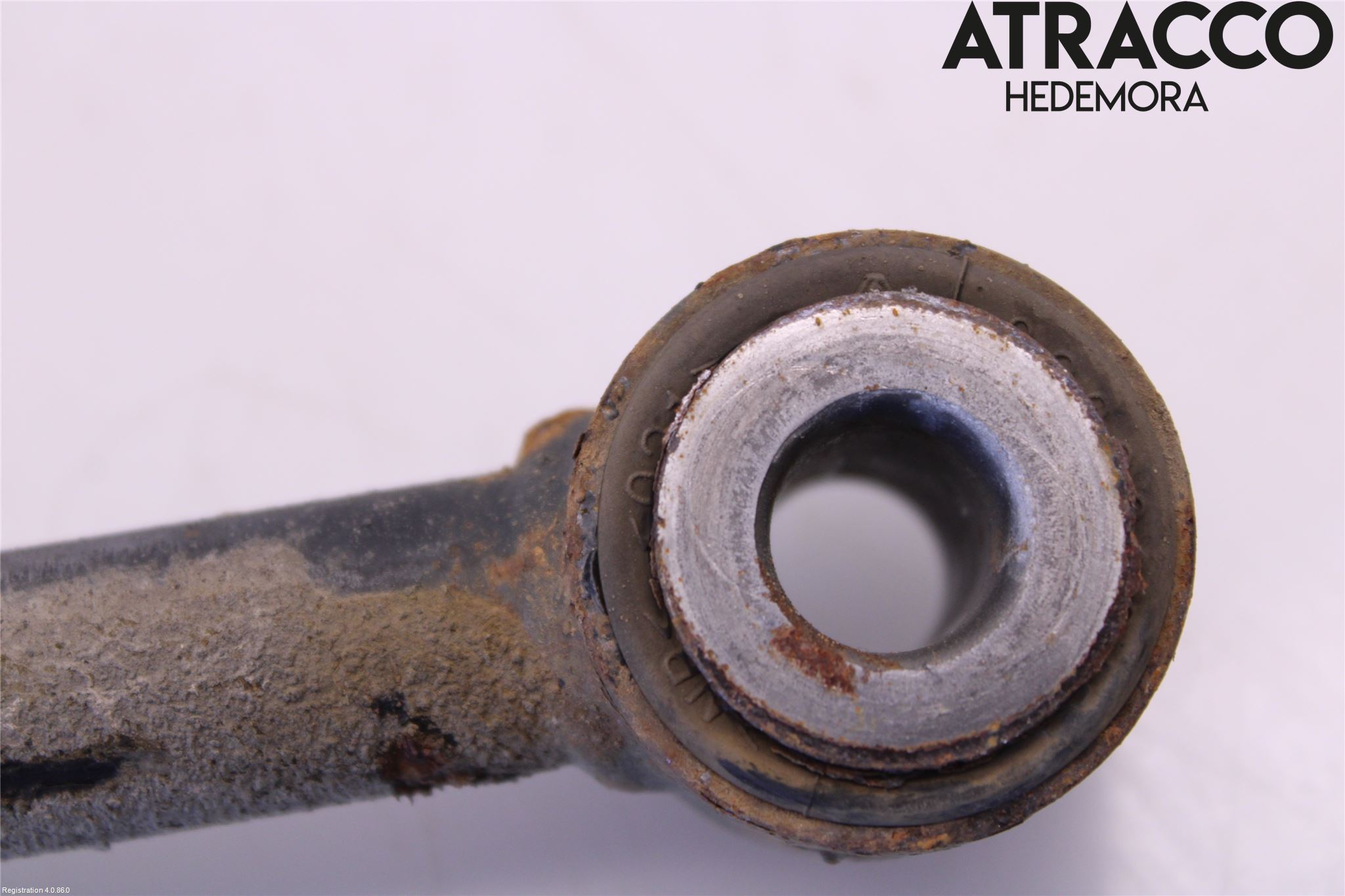 Dacia DUSTER 10-17 Bärarm Bak Vänster