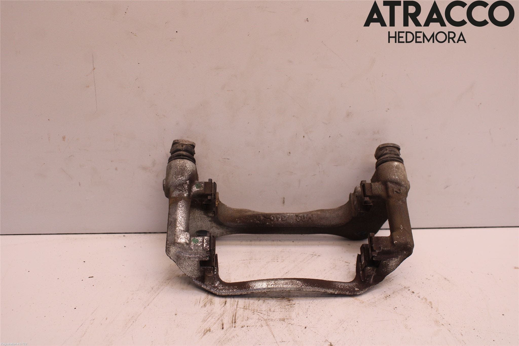 Toyota COROLLA 19- Bromsokshållare