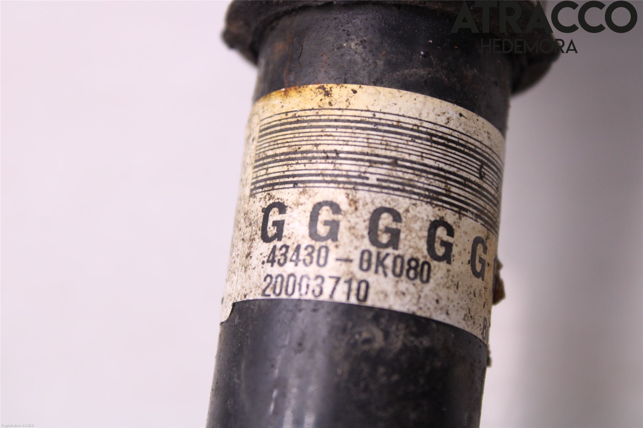Toyota HILUX 16- Drivaxel Fram Vänster