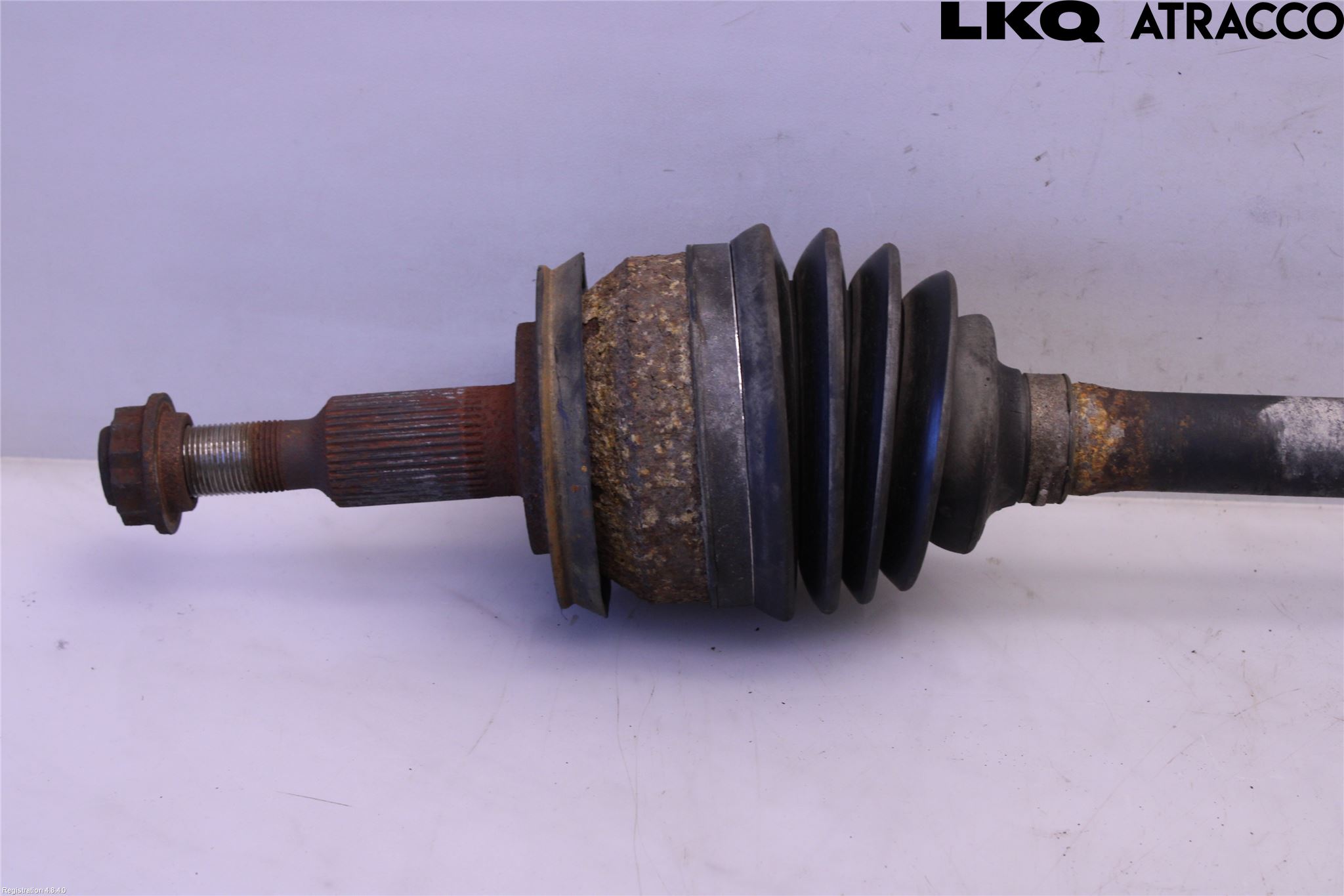 Volkswagen VW TRANSP/CARAVELLE (T5) 04-15 Drivaxel Fram Höger
