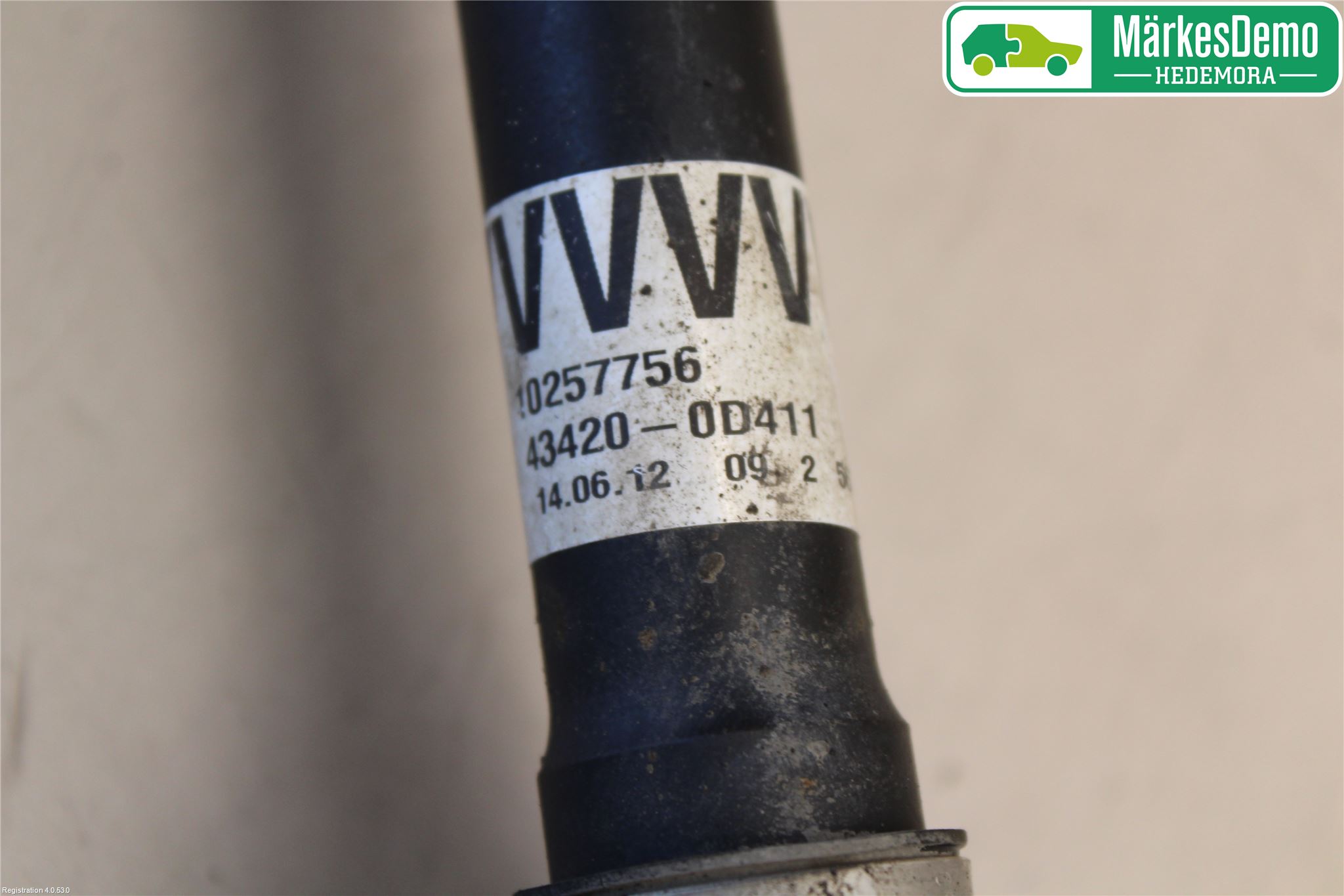 Toyota YARIS XP130 12-14 Drivaxel Fram Vänster