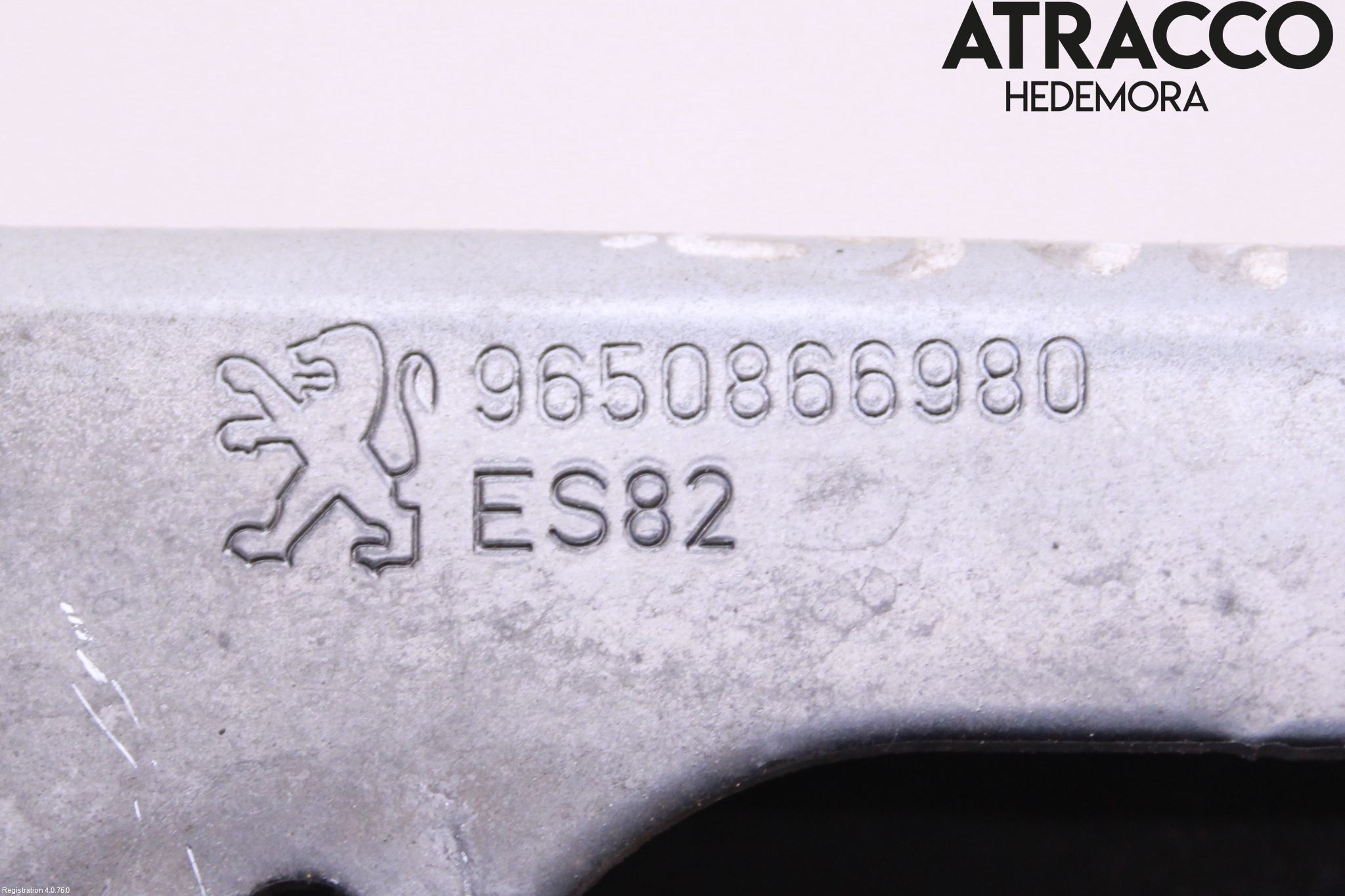 Peugeot 207 Huvgångjärn