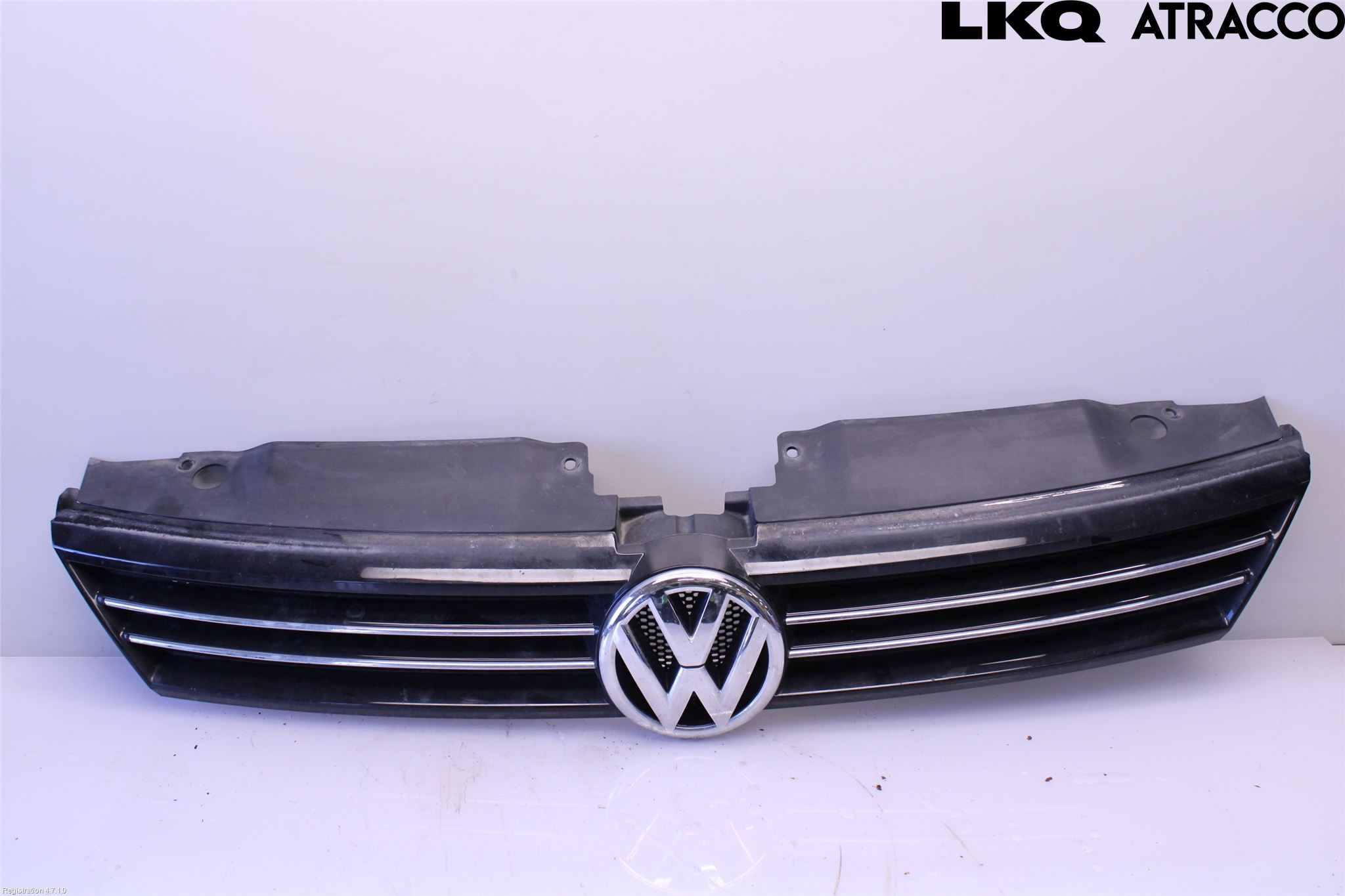 Volkswagen VW JETTA VI 11- Grill Komp