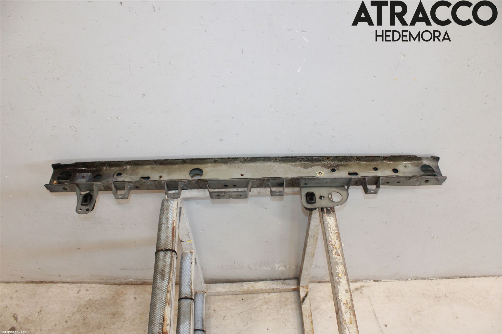 Nissan PULSAR Kylarfäste-Ram-Balk