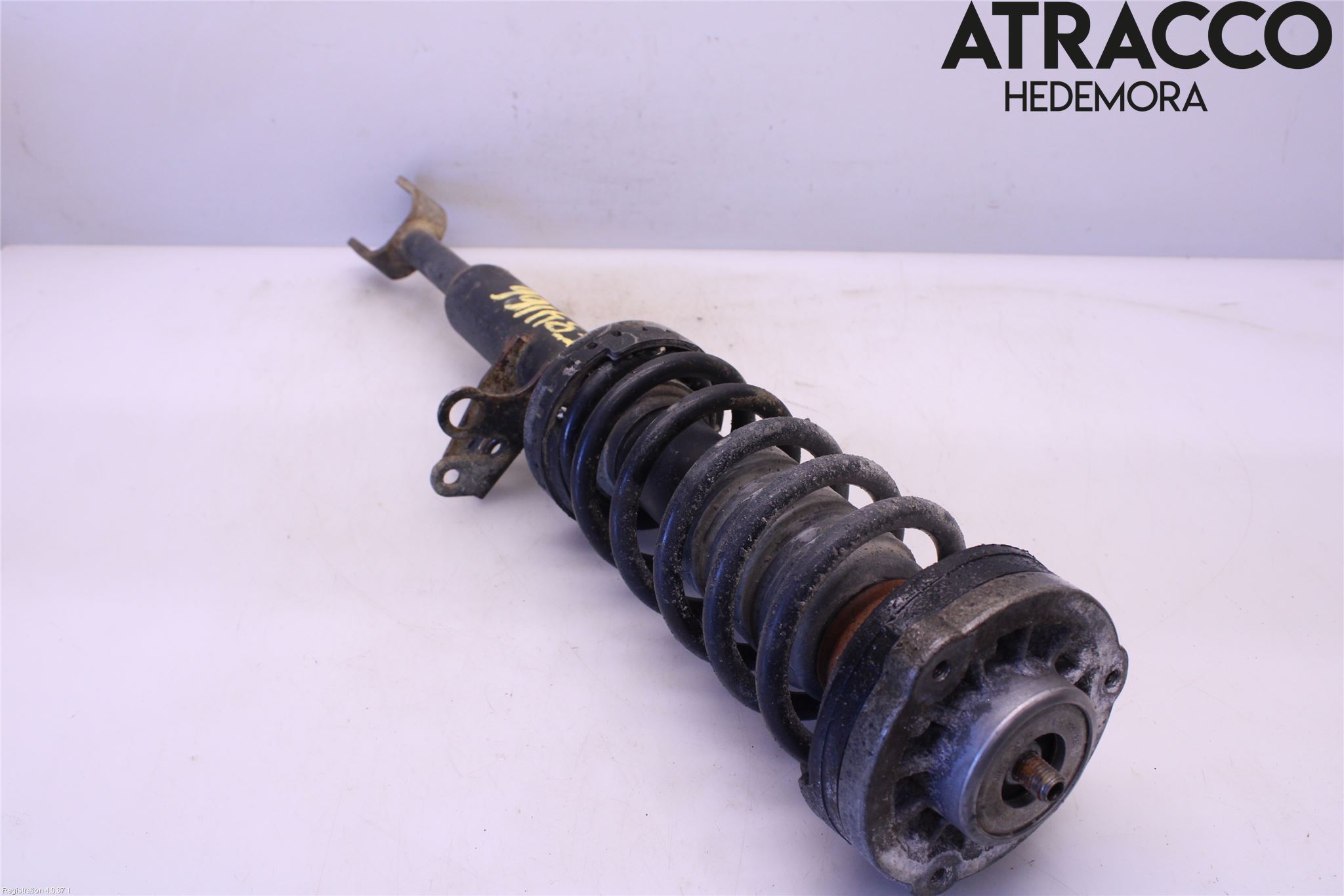 BMW 5 F10/F11/F18 09-17 Fjäderben Fram Höger