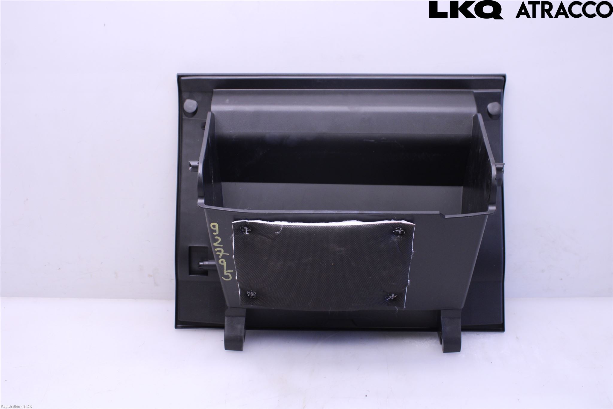 Mazda CX-30 20- Handskfacklucka