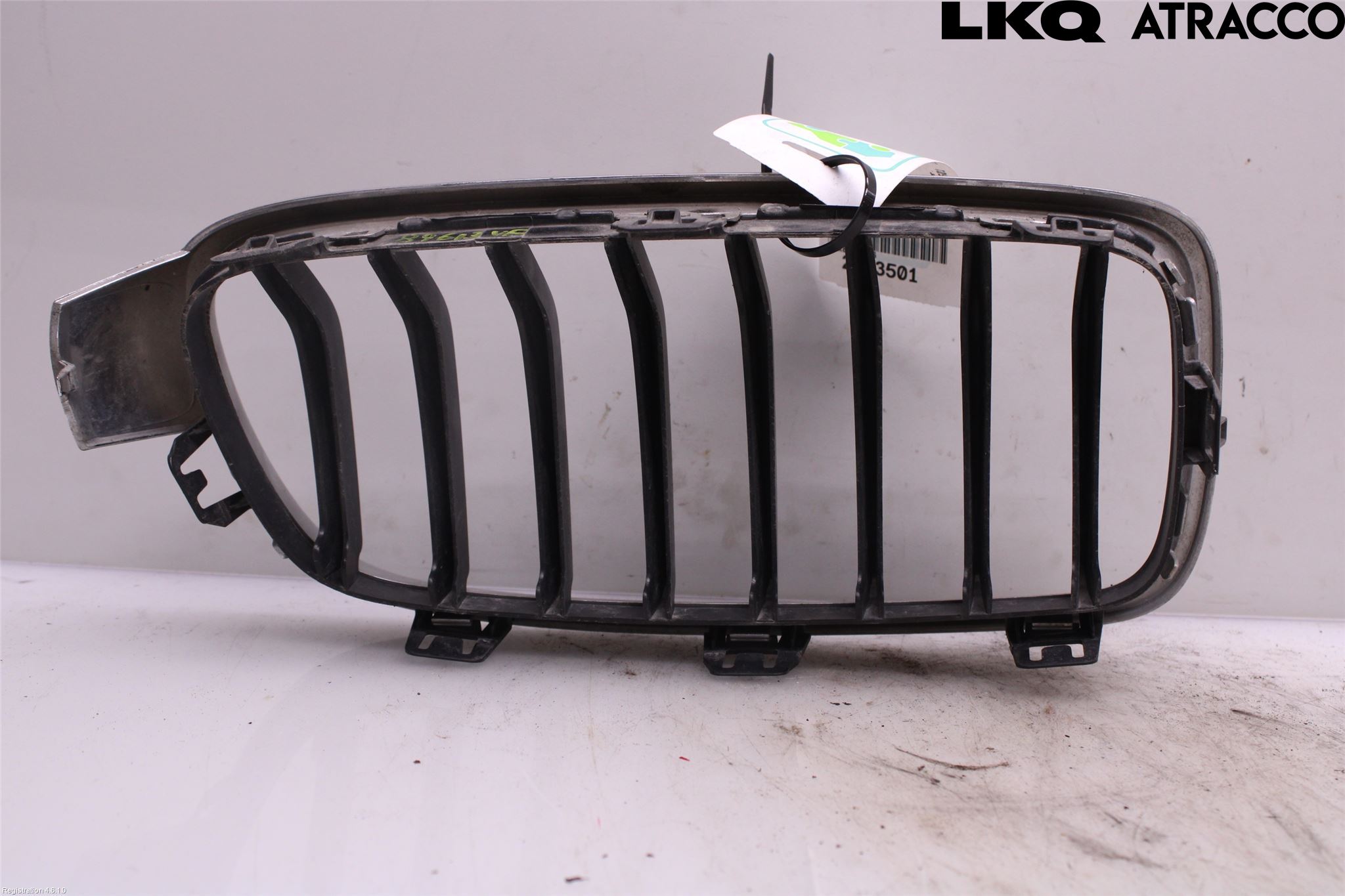 BMW 3 F30/F31/F80 12-19 Grilldel Vänster