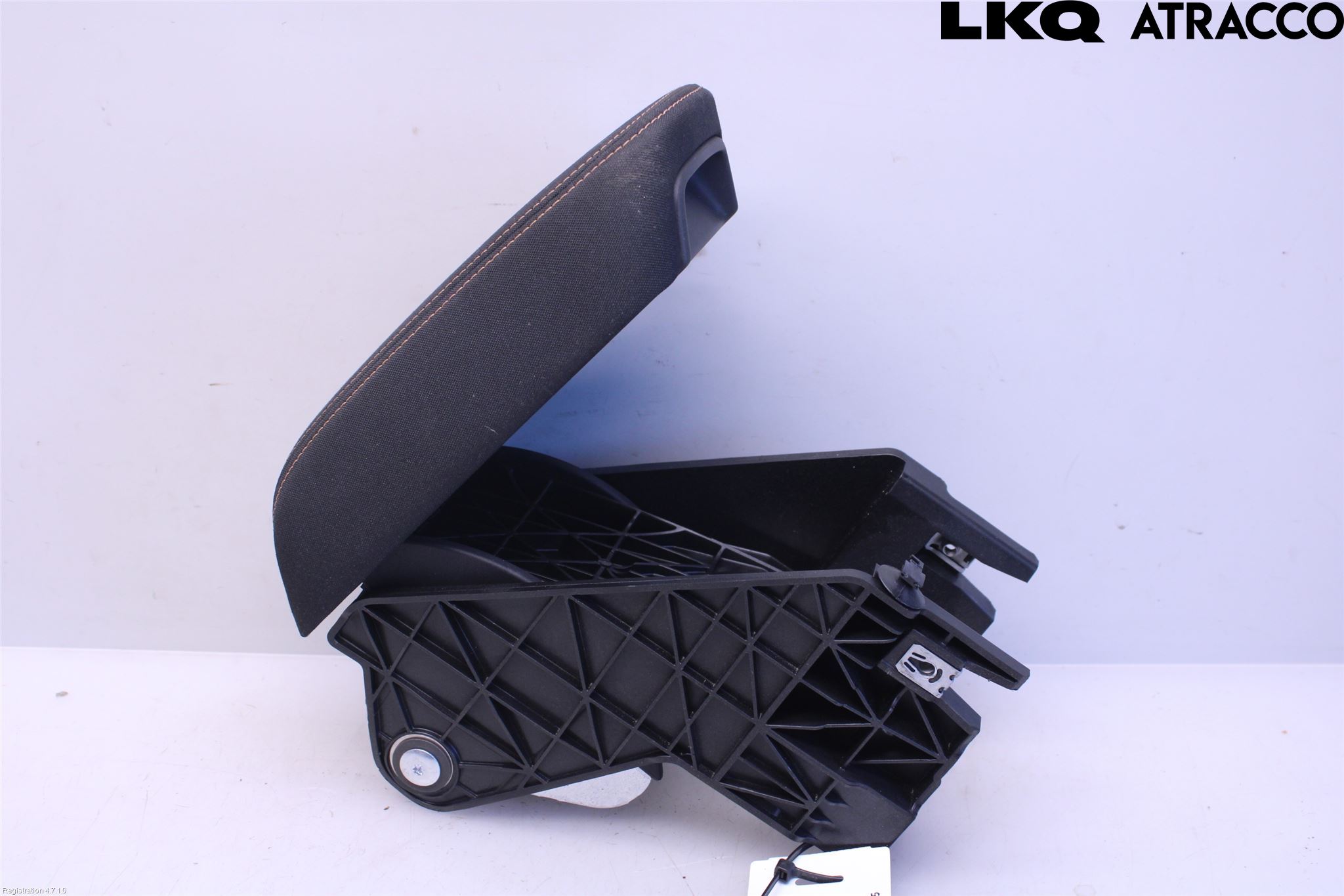 Skoda SCALA 19- Inredning Armstöd