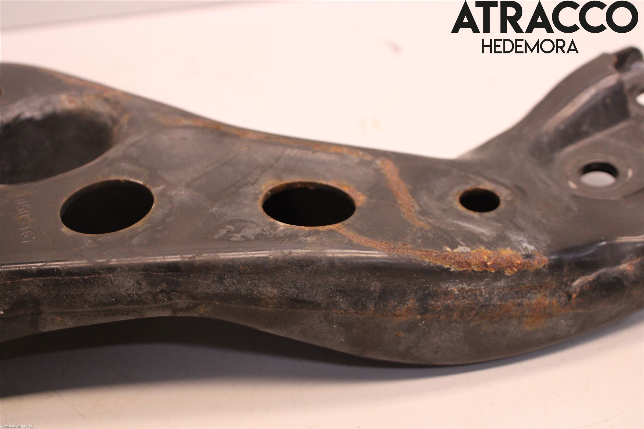 Lexus UX/300e 19- Bärarm Fram Undre Hö