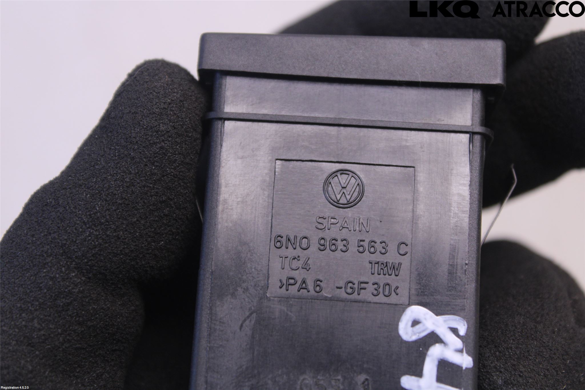 Volkswagen VW POLO 95-01 Strömställare Stolvärme