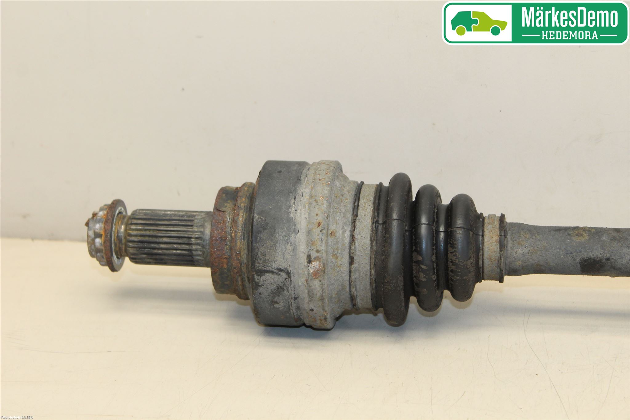 BMW 3 F30/F31/F80 12-19 Drivaxel Bak Höger