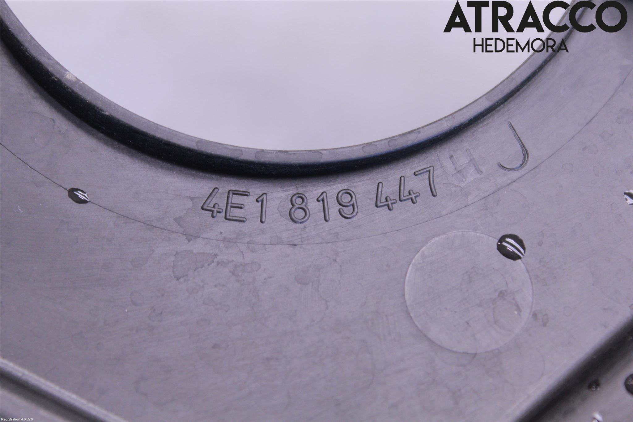 Audi A8/S8 4E  02-09 Torpedplåt-Torpedplast