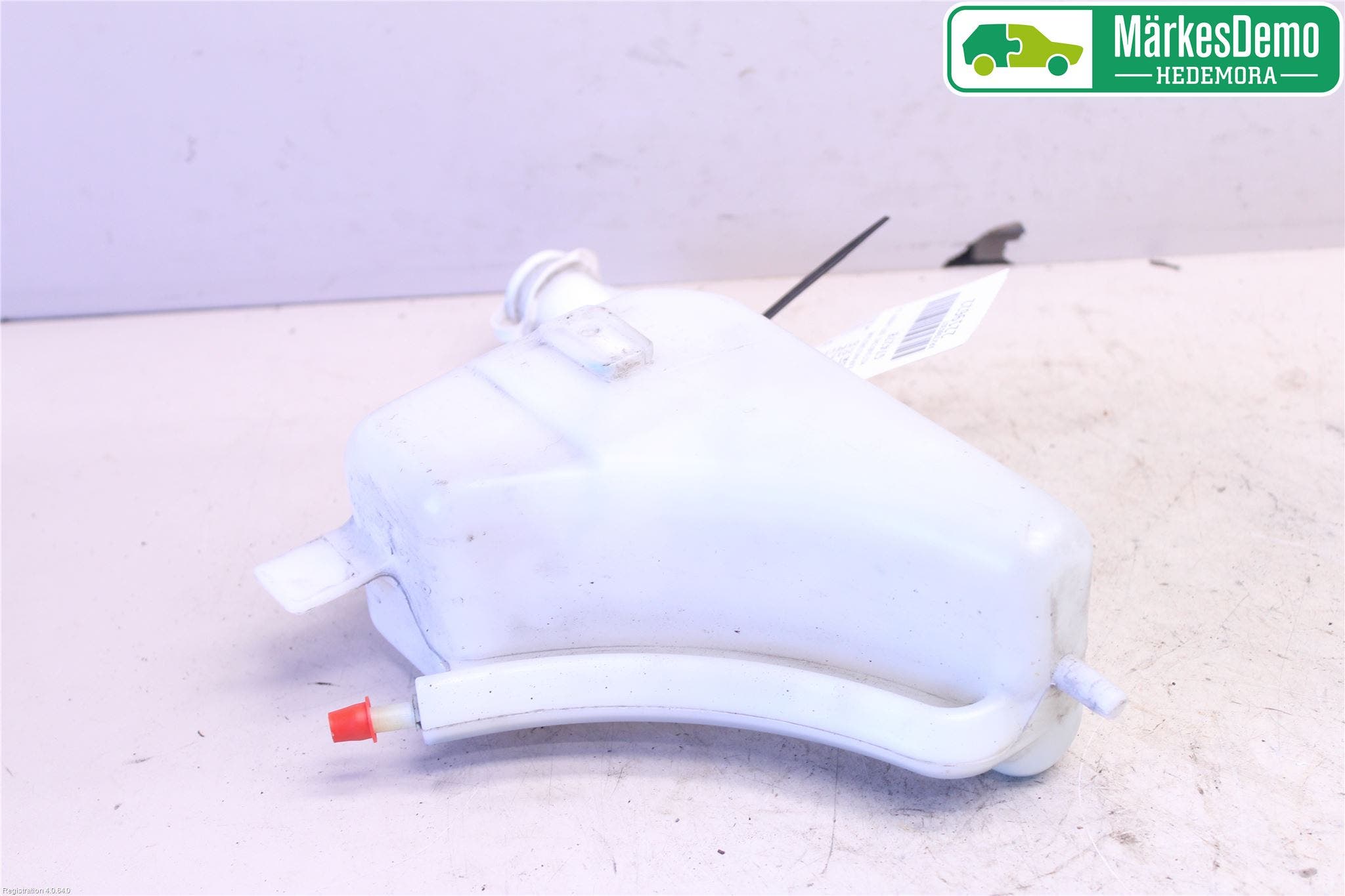 Mitsubishi OUTLANDER 13-21 Expansionstank