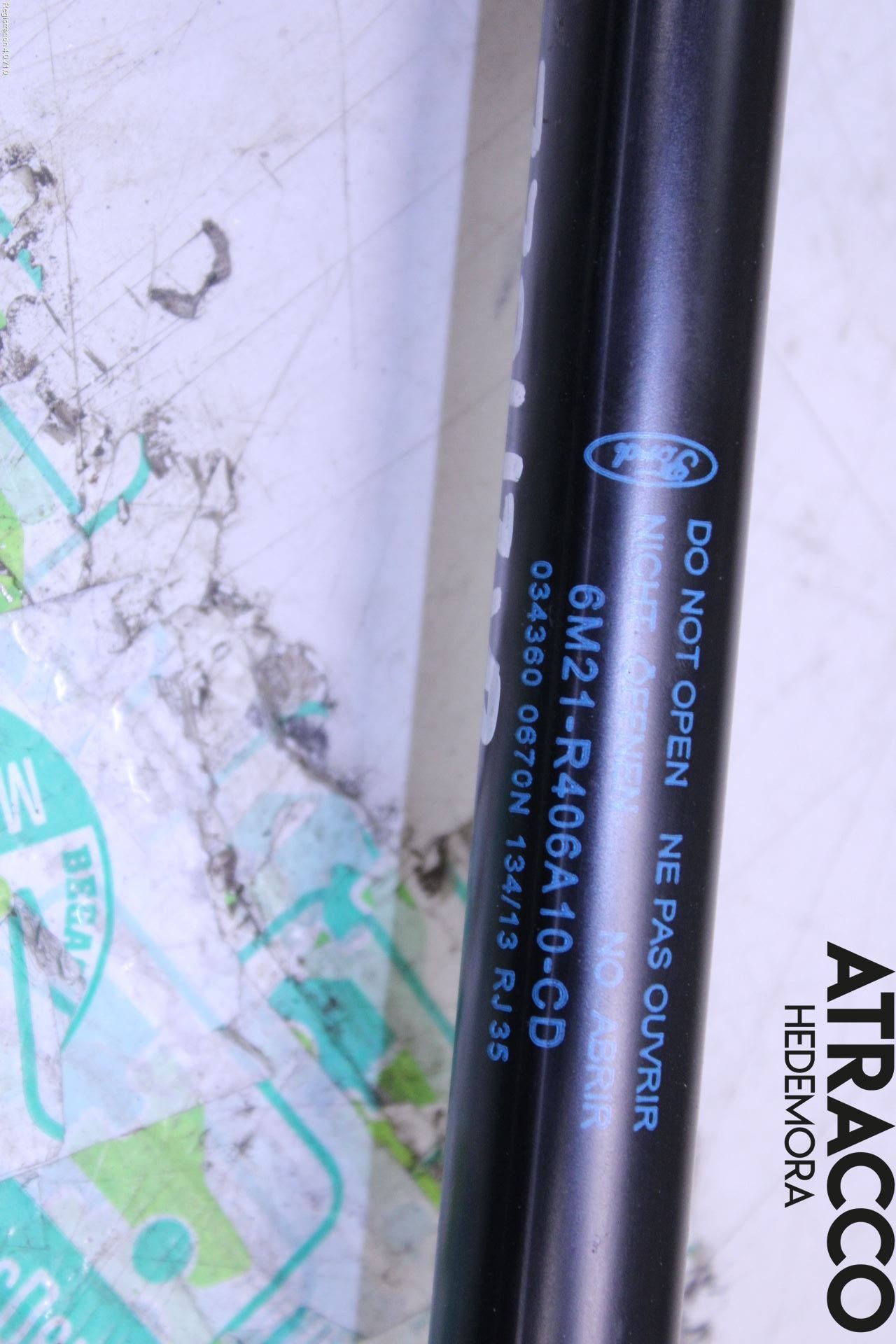 Ford S-MAX 06-15 Gasfjäder Baklucka