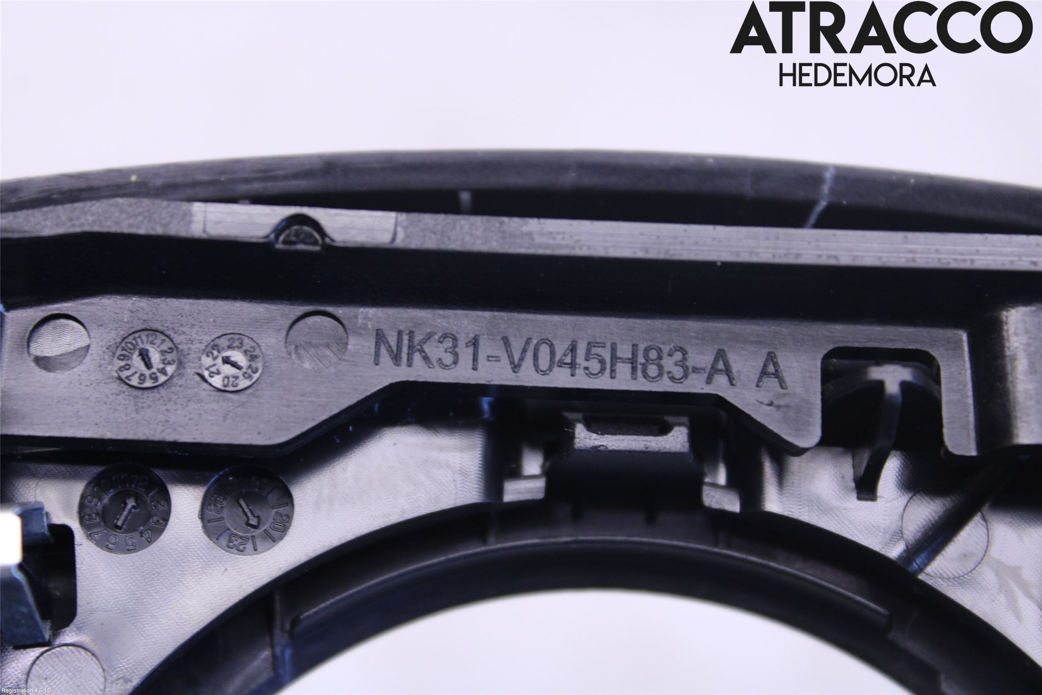 Ford E-TRANSIT SKÅP/BUSS 22- Inredning Sarg Växelspak