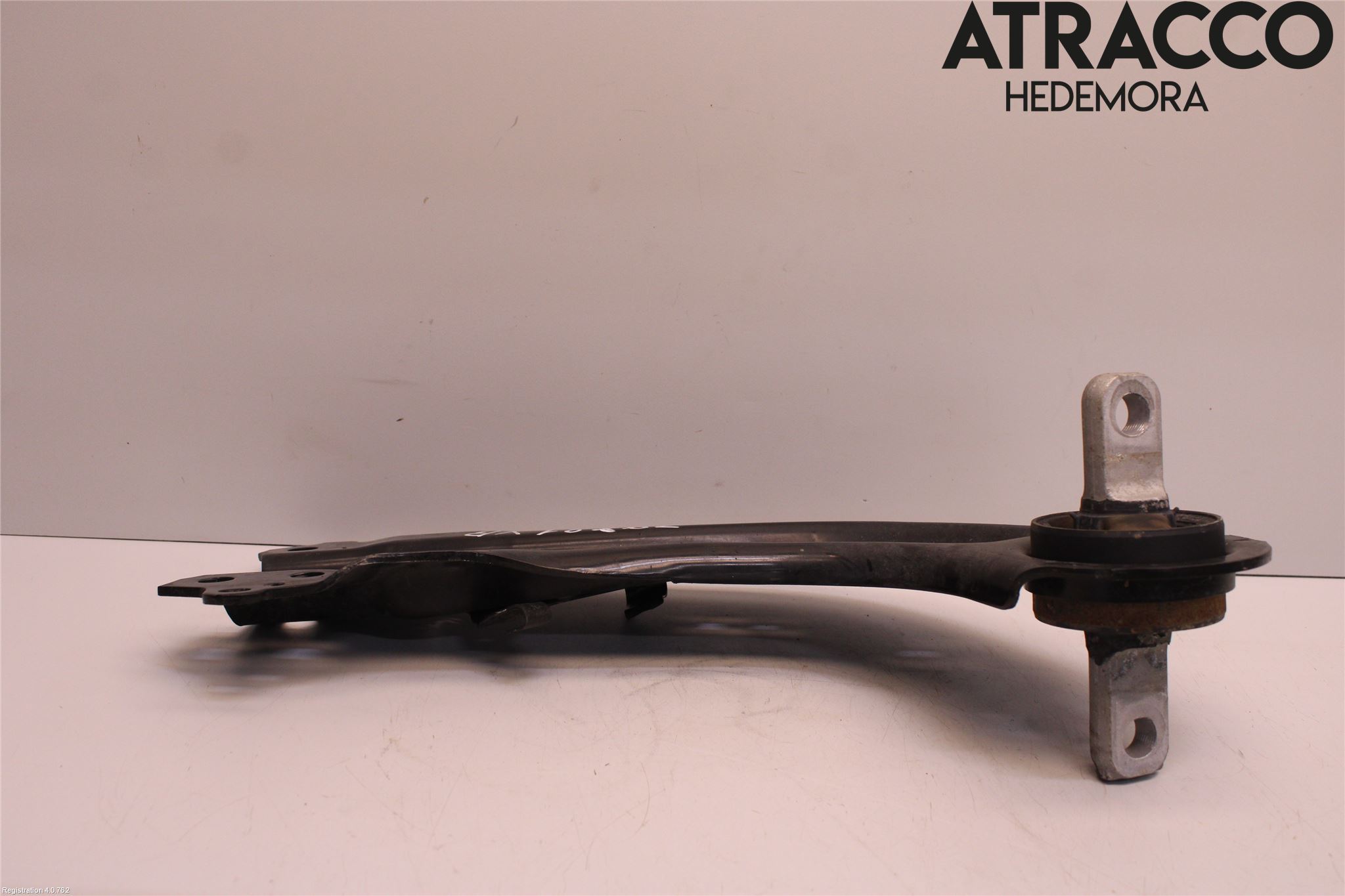 Toyota RAV4 19- Bärarm Bak Vänster