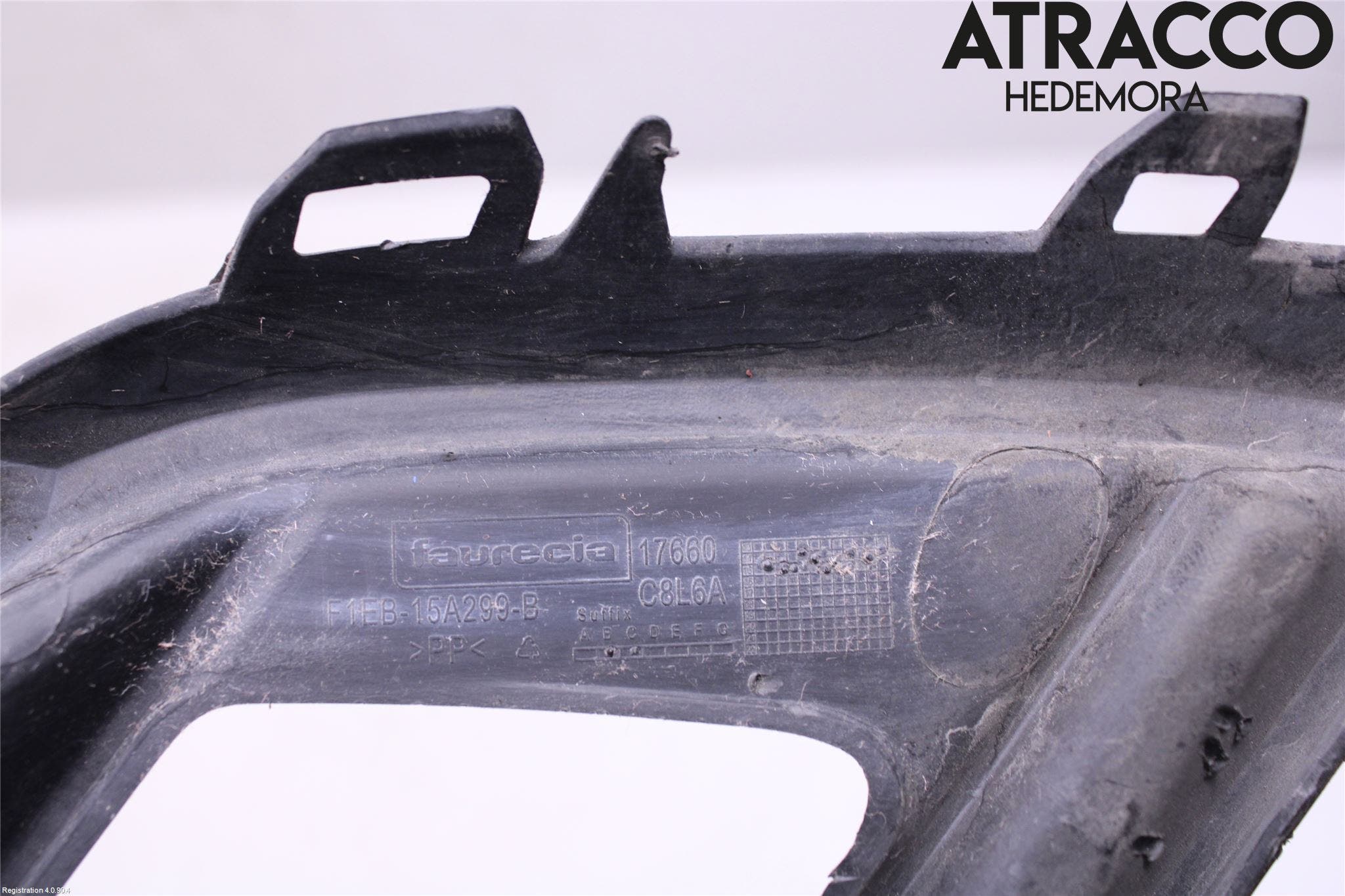 Ford FOCUS 15-18 Dimljussarg Fram