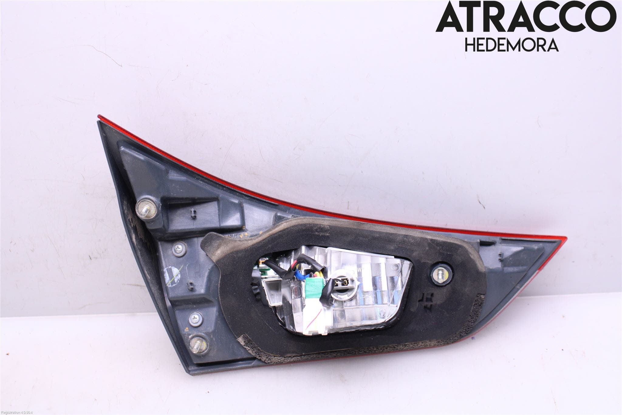 Toyota AURIS 13-19 Bakljus Lucka Hö