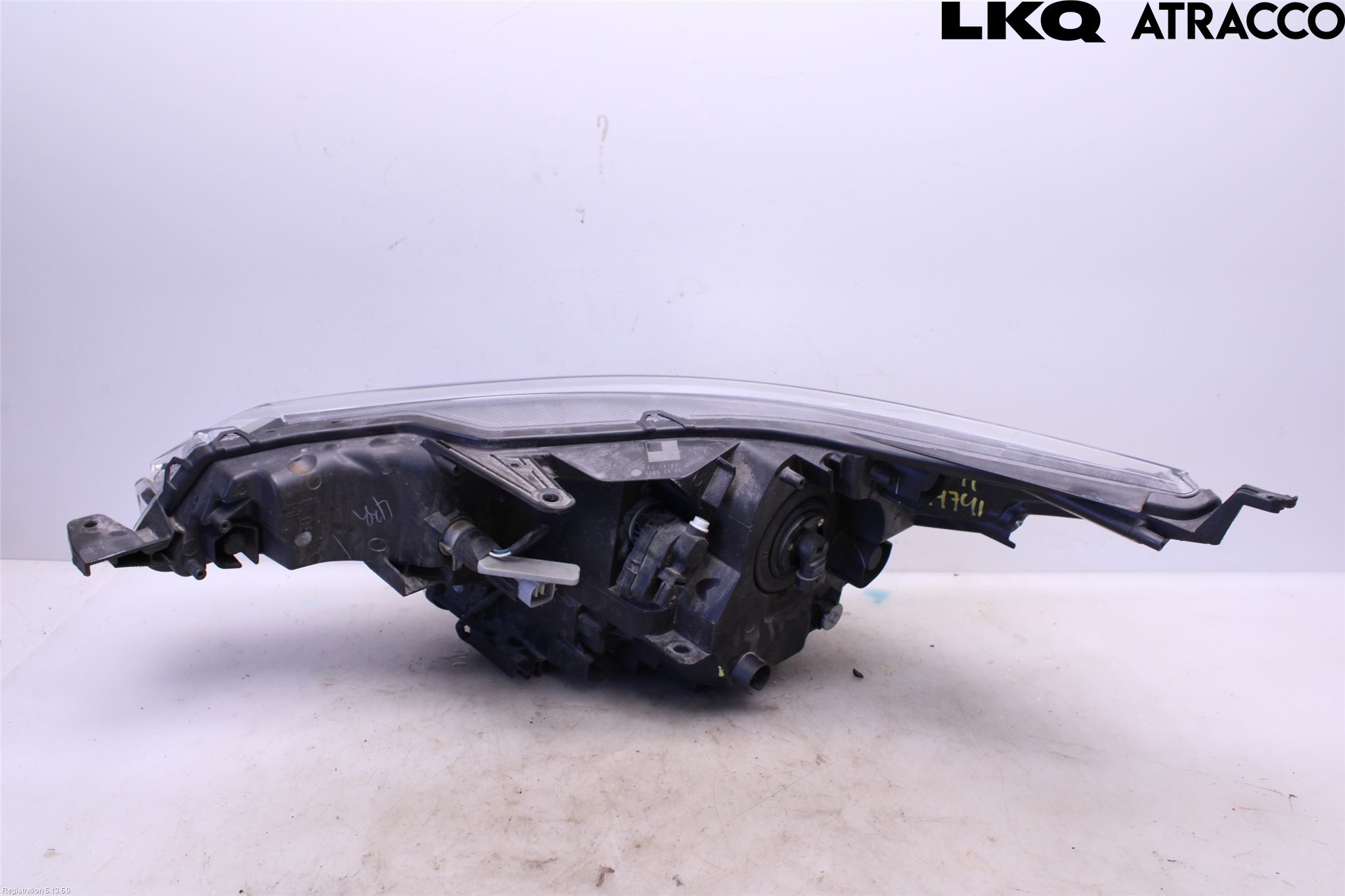 Toyota AVENSIS 16-18 Strålkastare Höger
