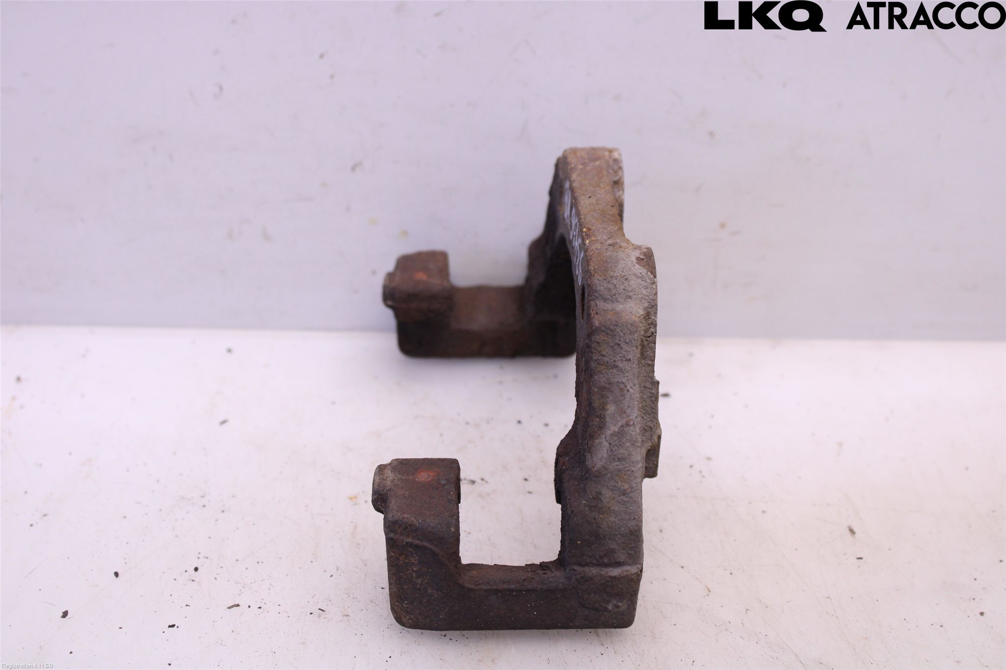 BMW 7 E65/66    00-08 Bromsokshållare