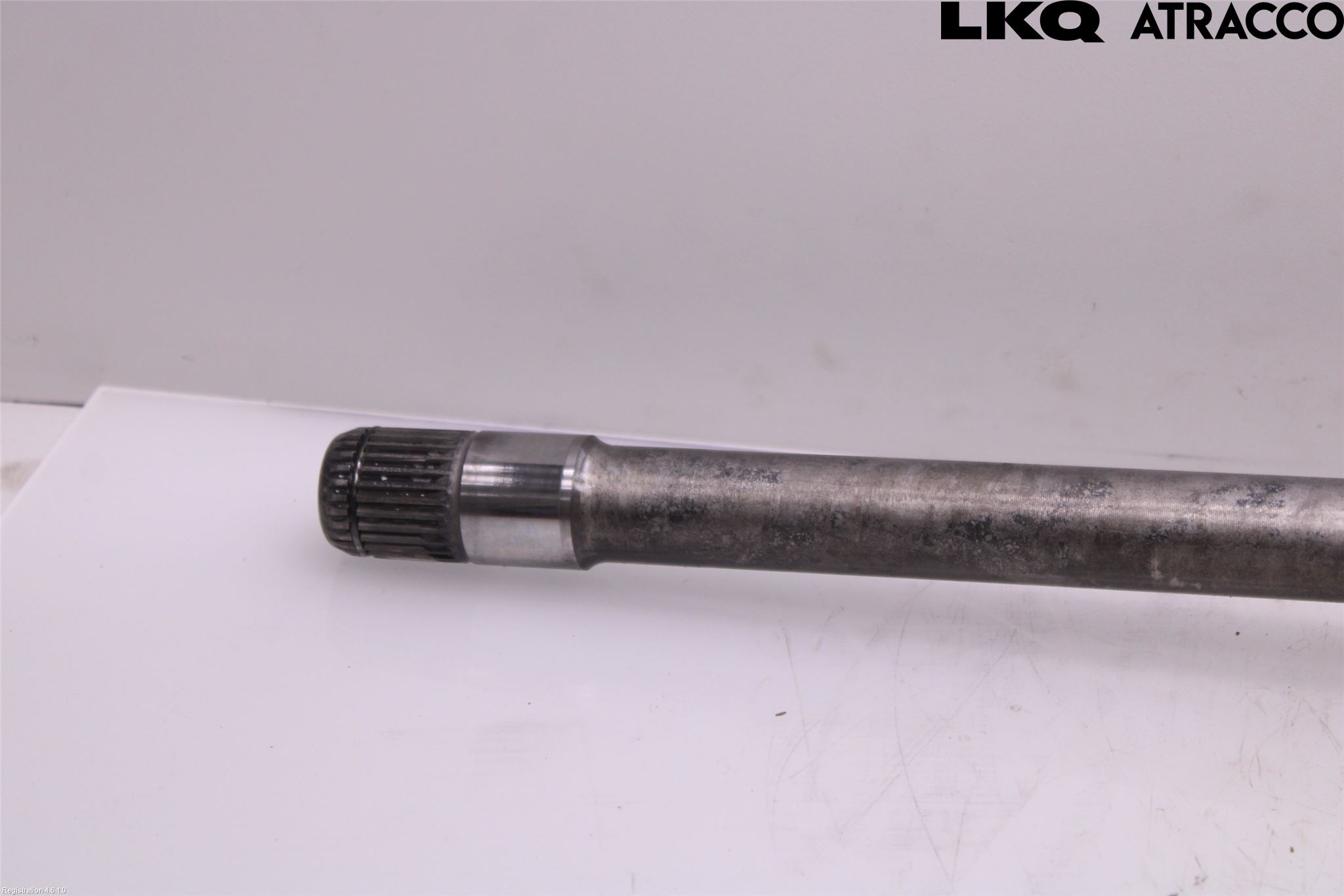 BMW X4 F26 14-18 Drivaxel Fram Höger