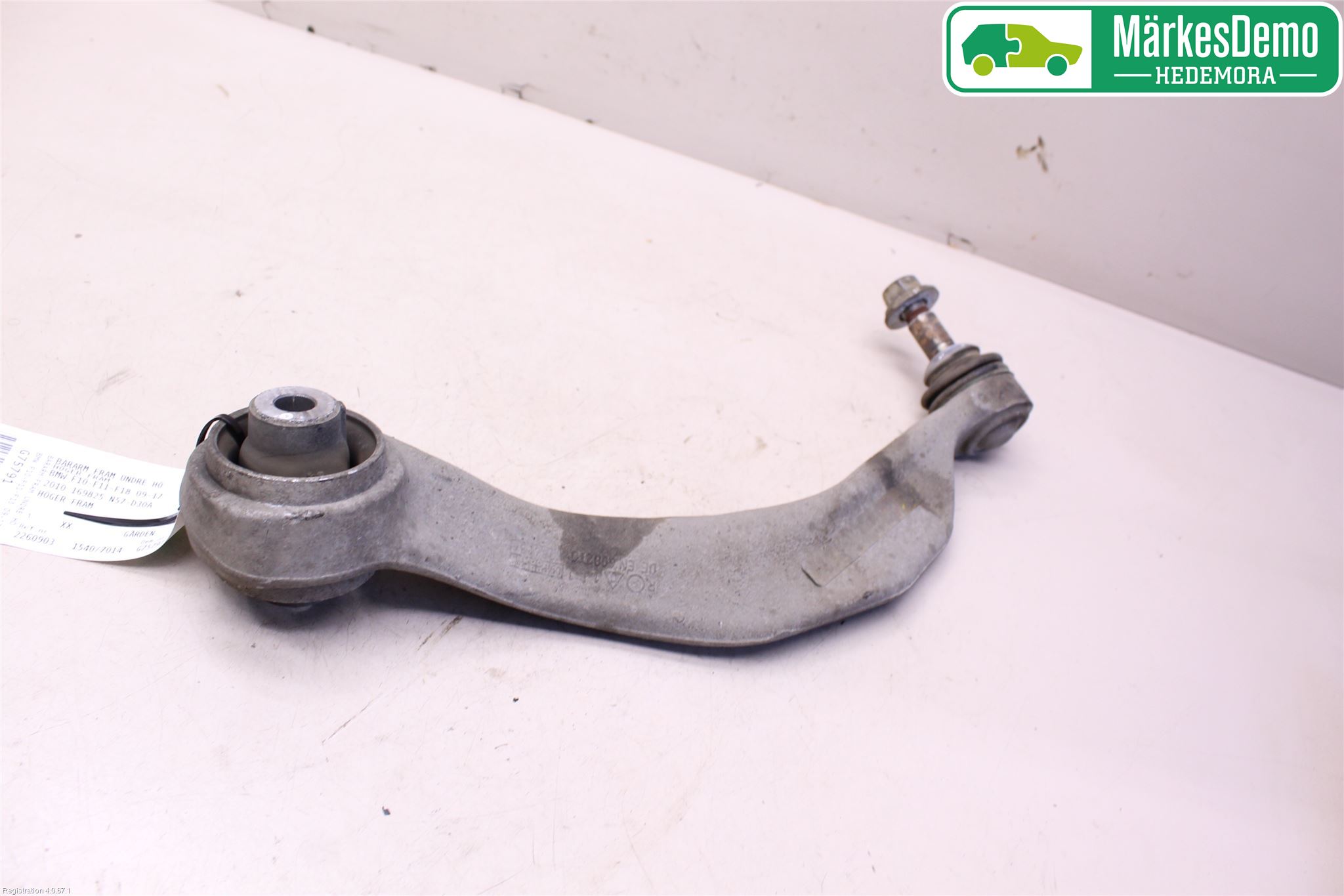 BMW 5 F10/F11/F18 09-17 Bärarm Fram Undre Hö
