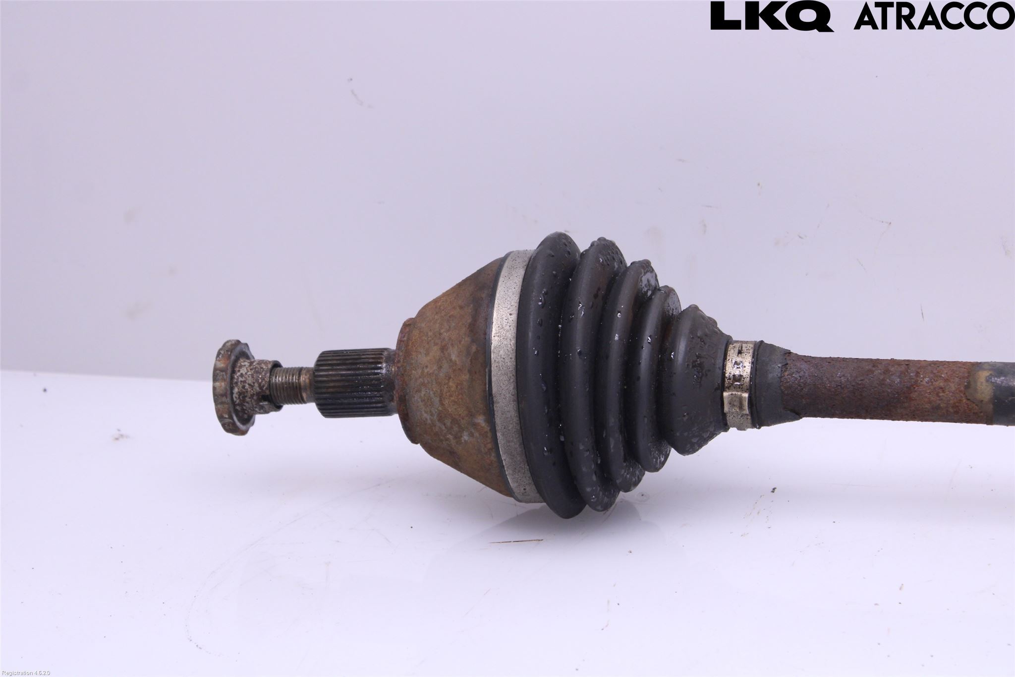 Volkswagen VW POLO 10-17 Drivaxel Fram Höger