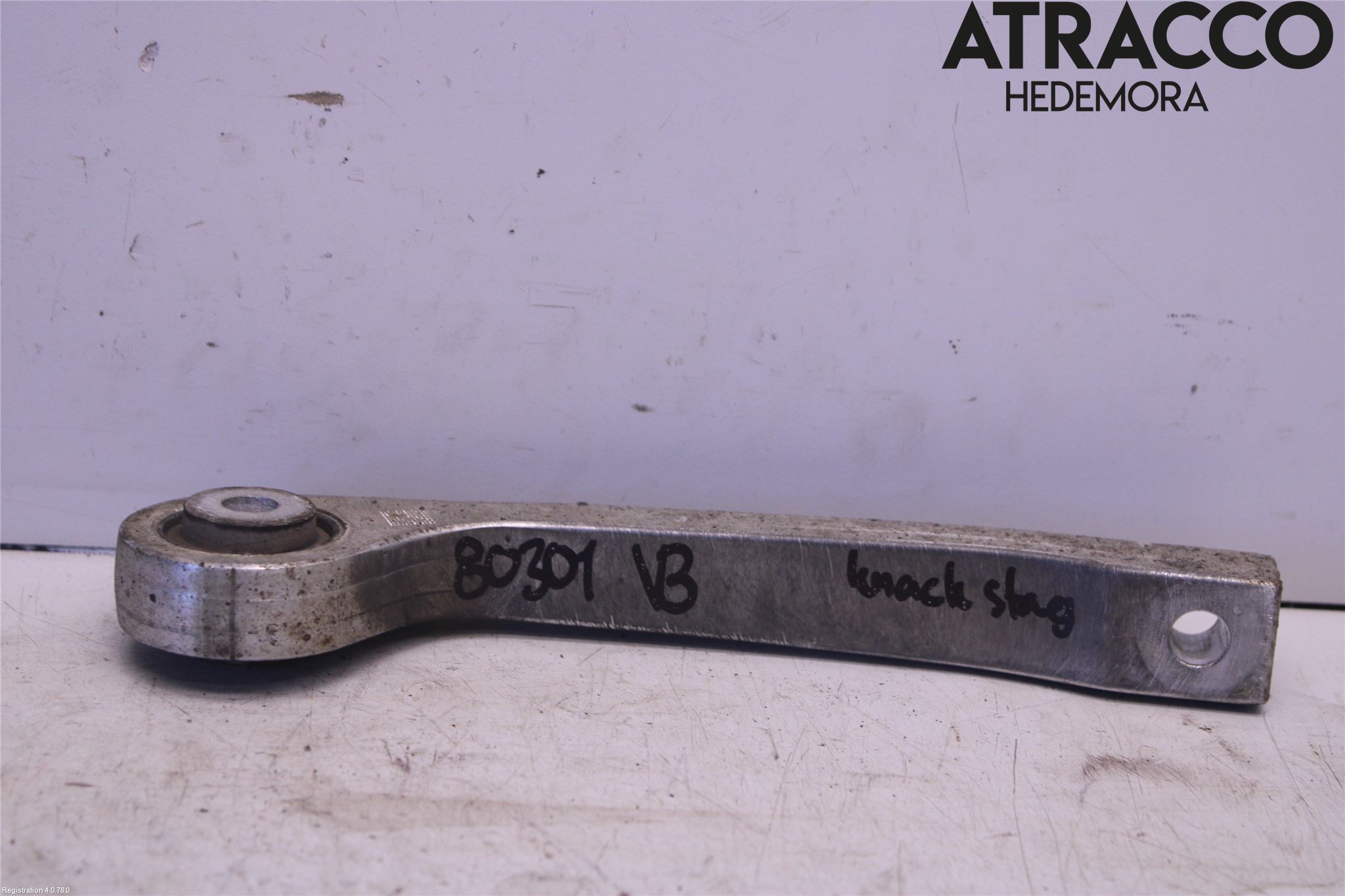 Audi A4/S4 B9 16-19 Krängningshämmarstag Bak