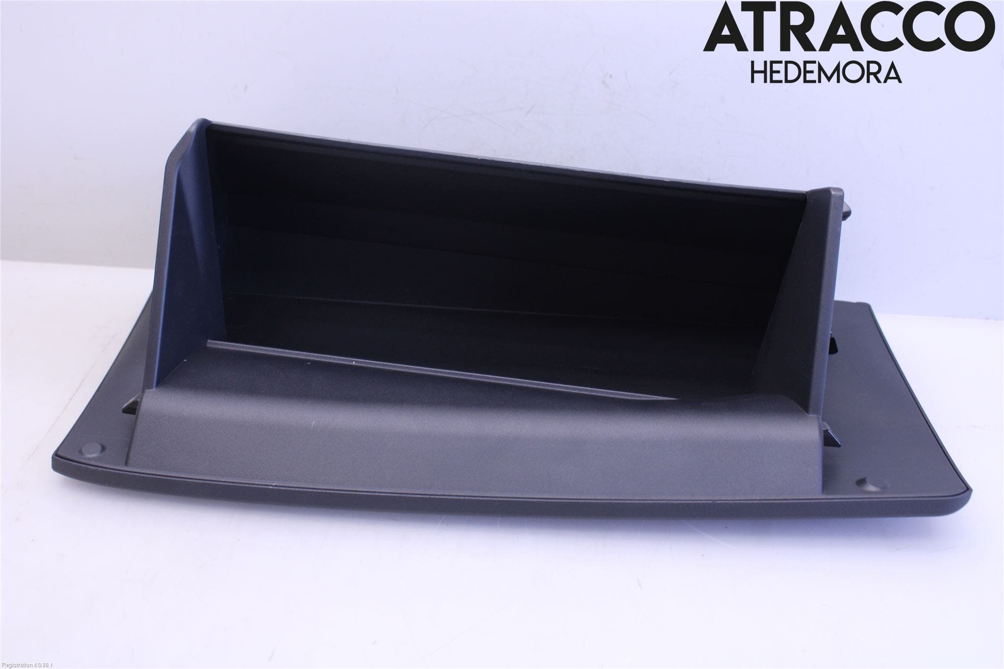 Toyota YARIS CROSS XP21 21- Handskfack