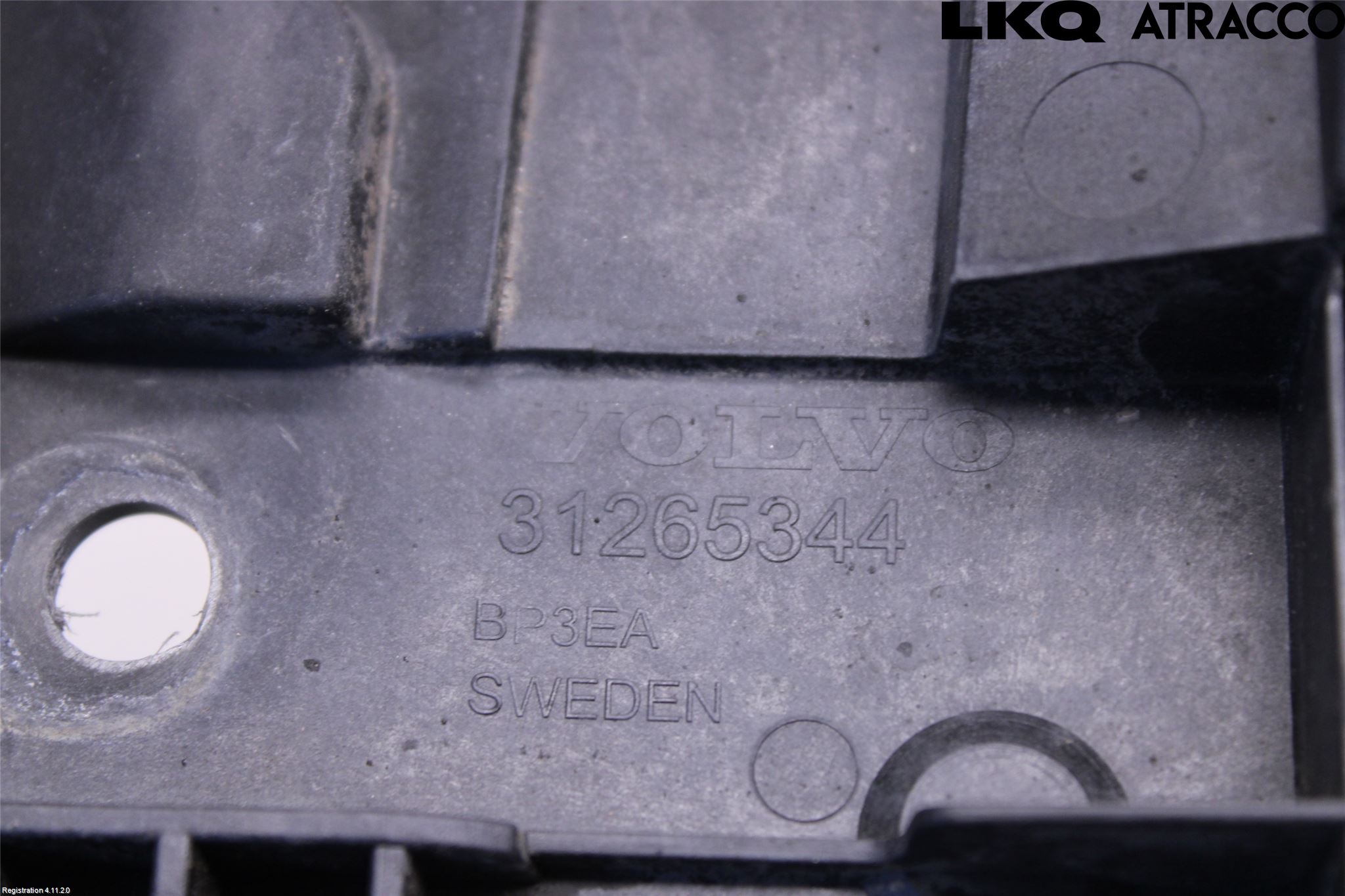 Volvo V70 08-13 Stötfångarfäste Fram Vä