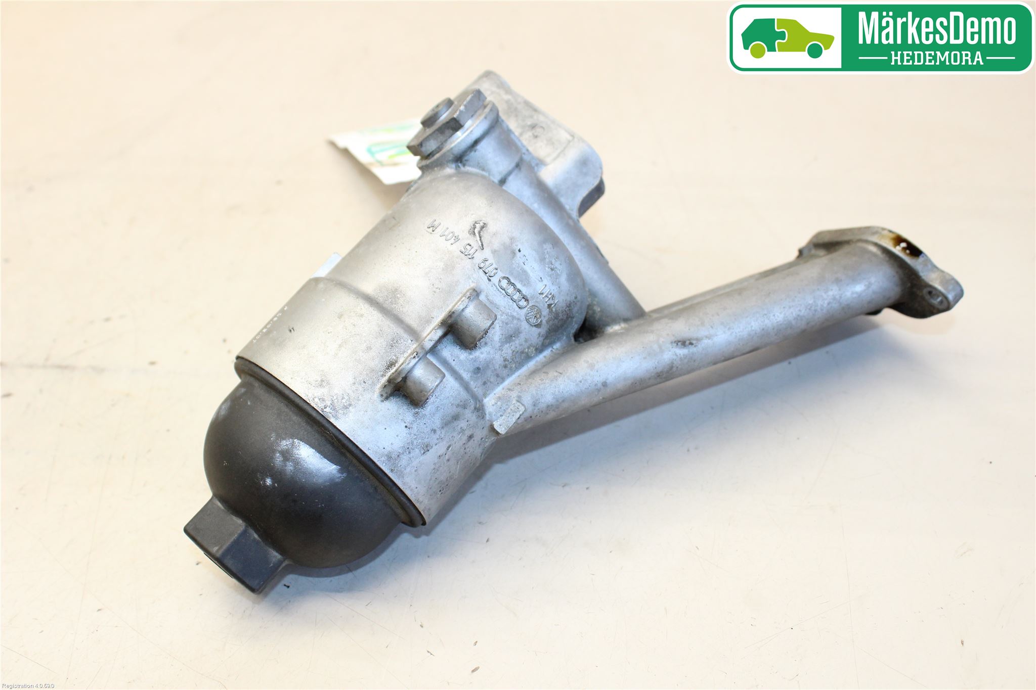 Audi A6/S6     05-11 Oljefilterhållare