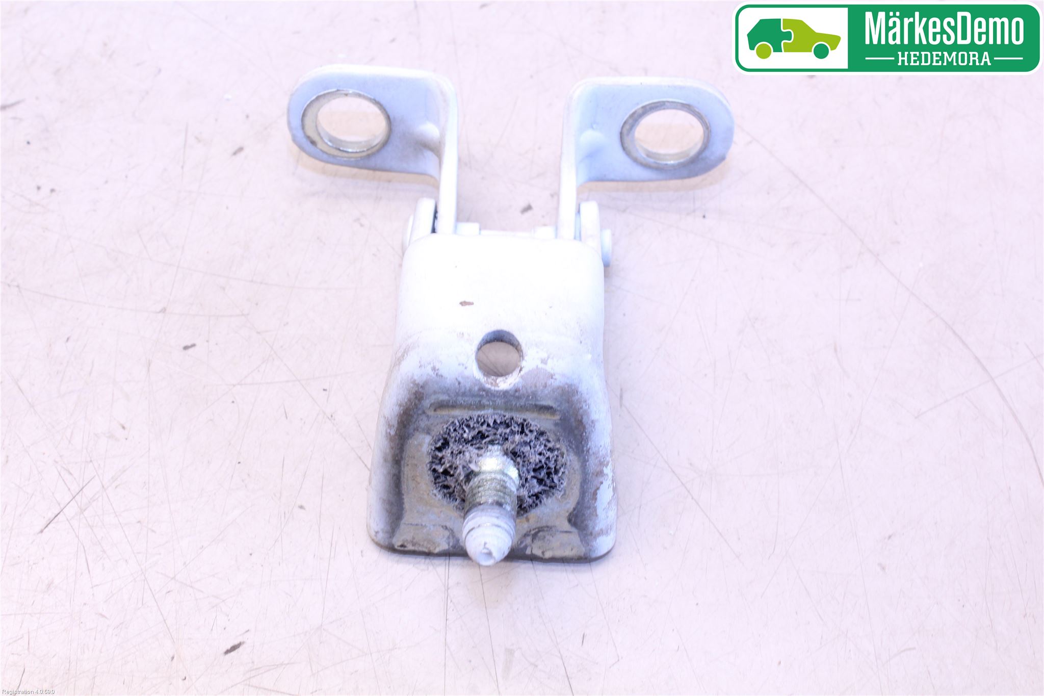 Citroen C3 10-17 Bakluckegångjärn Vä